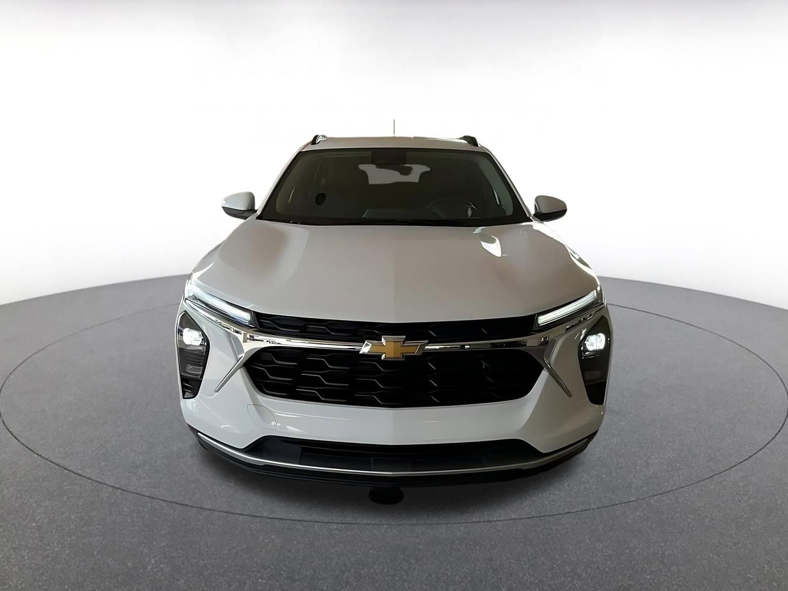 Thumbnail: 2025 Chevrolet Trax - 4