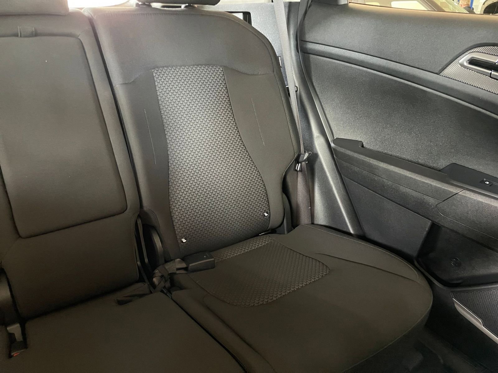 Thumbnail: 2025 Kia Sportage - 31