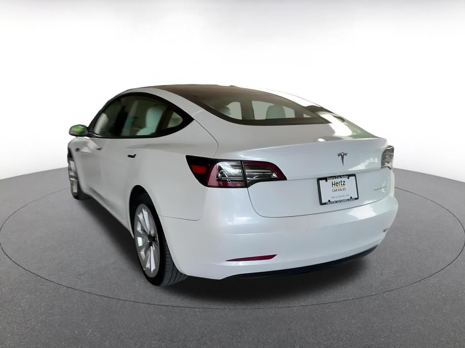 2022 Tesla Model 3 Long Range 9