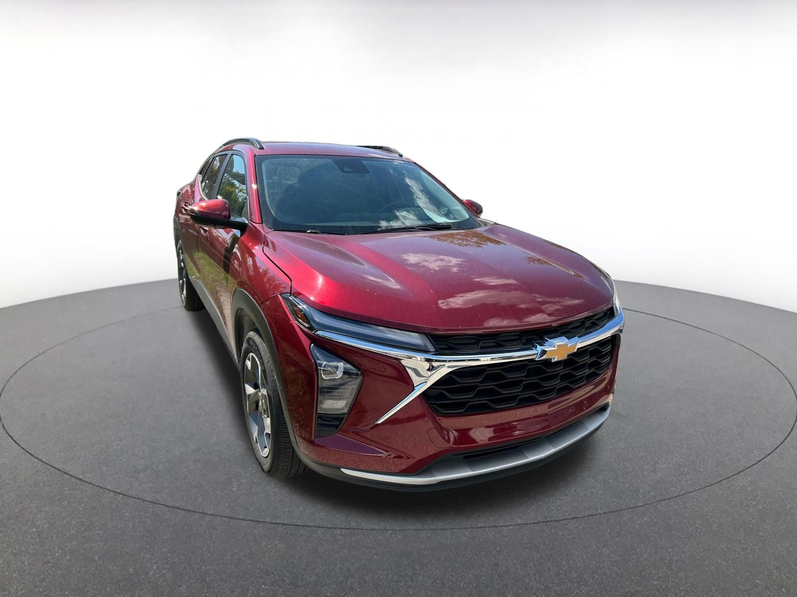 Thumbnail: 2025 Chevrolet Trax - 2