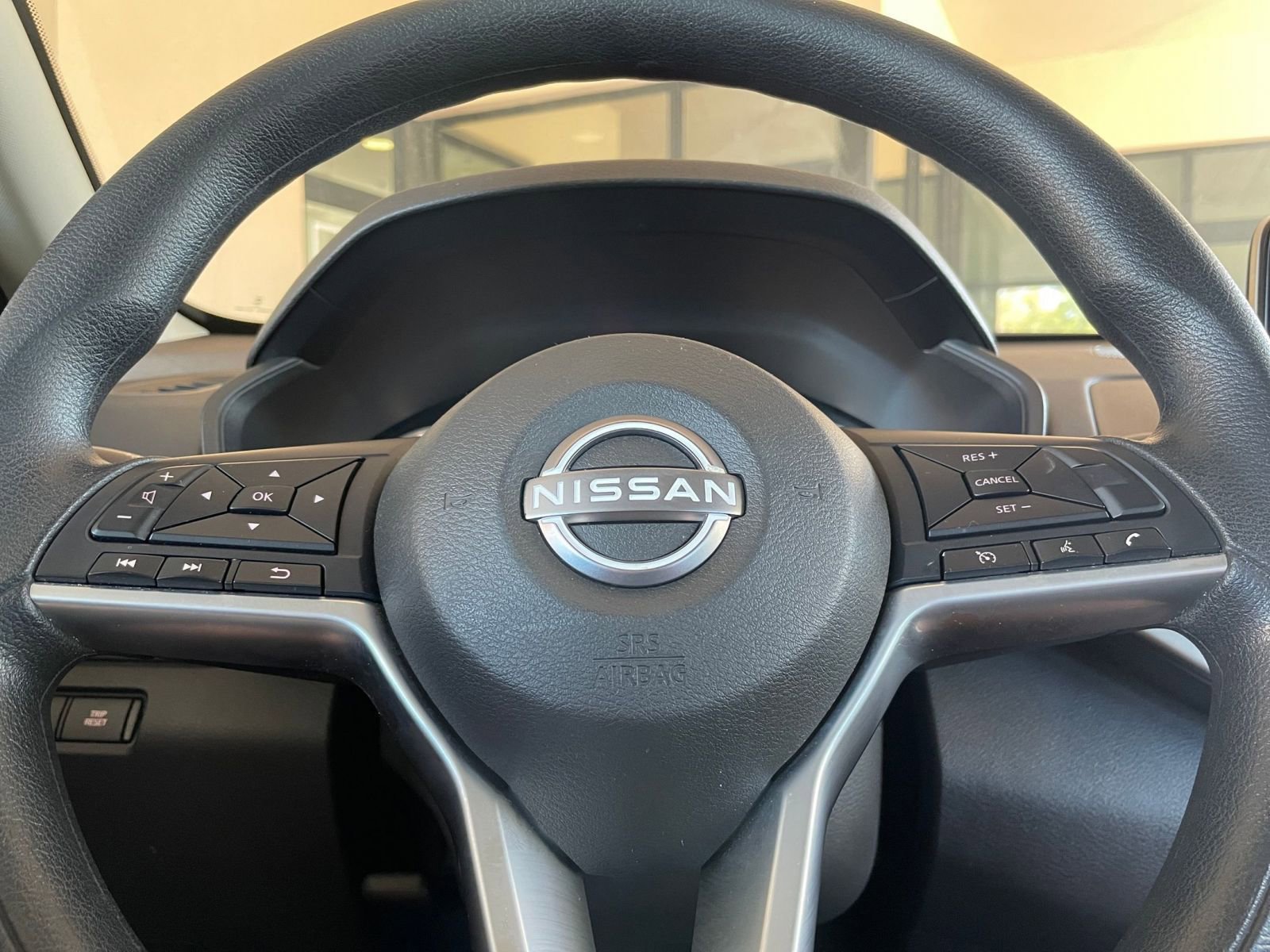 Thumbnail: 2025 Nissan Altima - 27