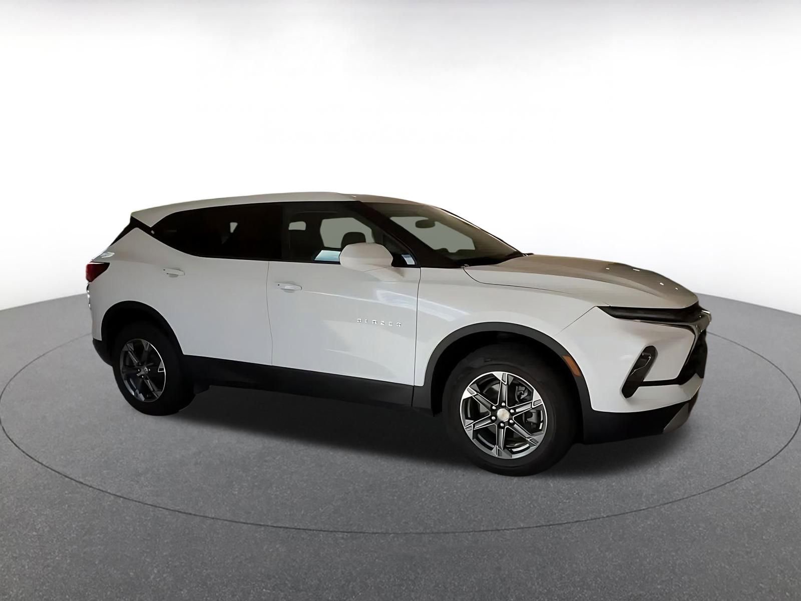 Thumbnail: 2025 Chevrolet Blazer - 2