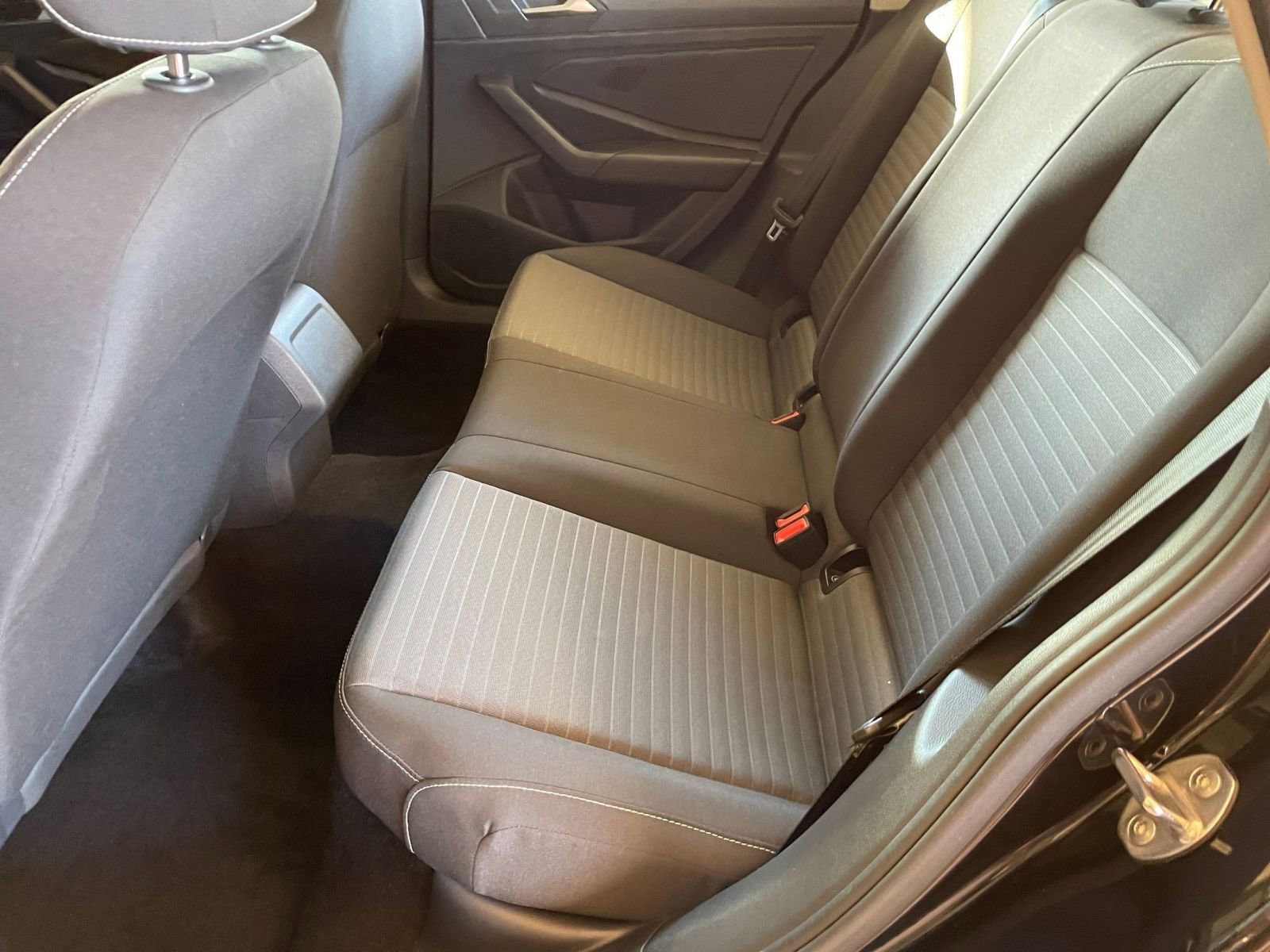 Thumbnail: 2025 Volkswagen Jetta - 23