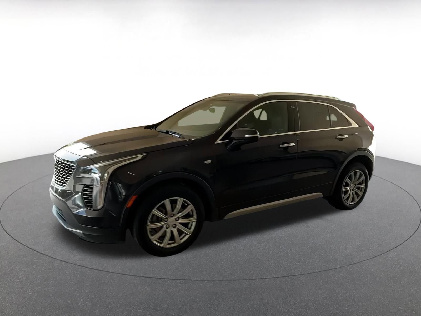 Thumbnail: 2023 Cadillac XT4 - 8