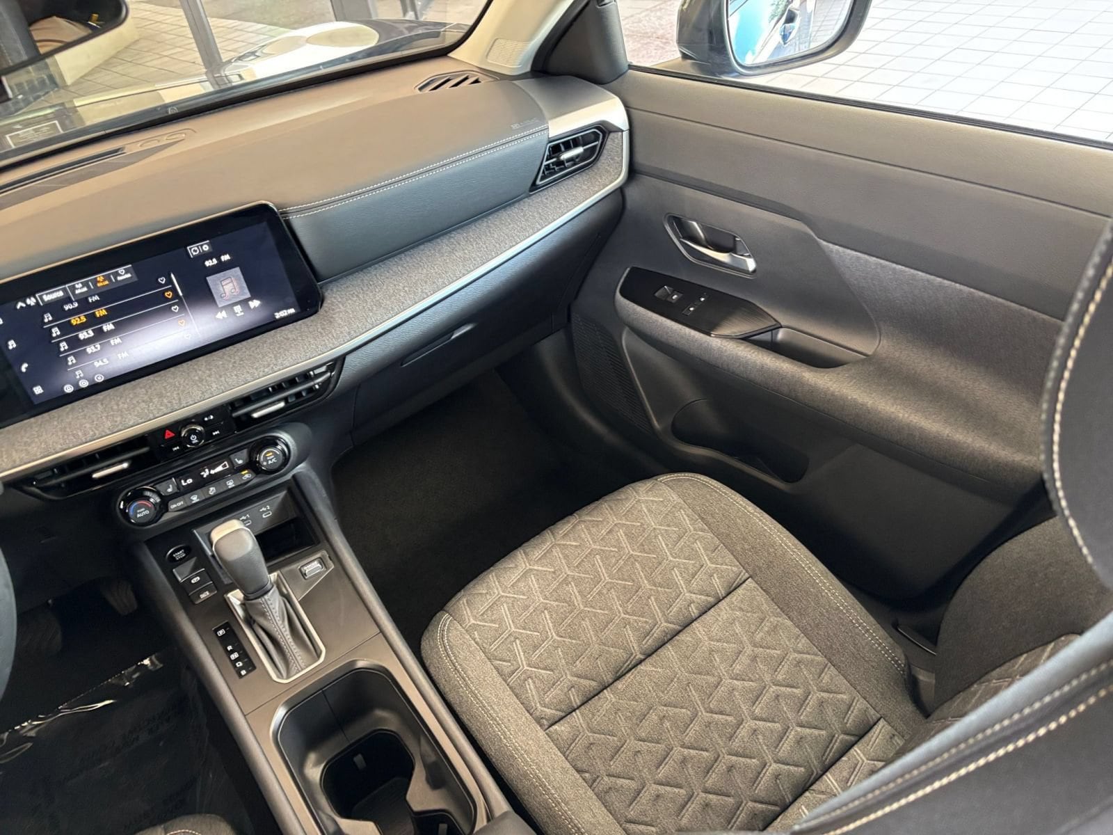 Thumbnail: 2026 Nissan Kicks - 34