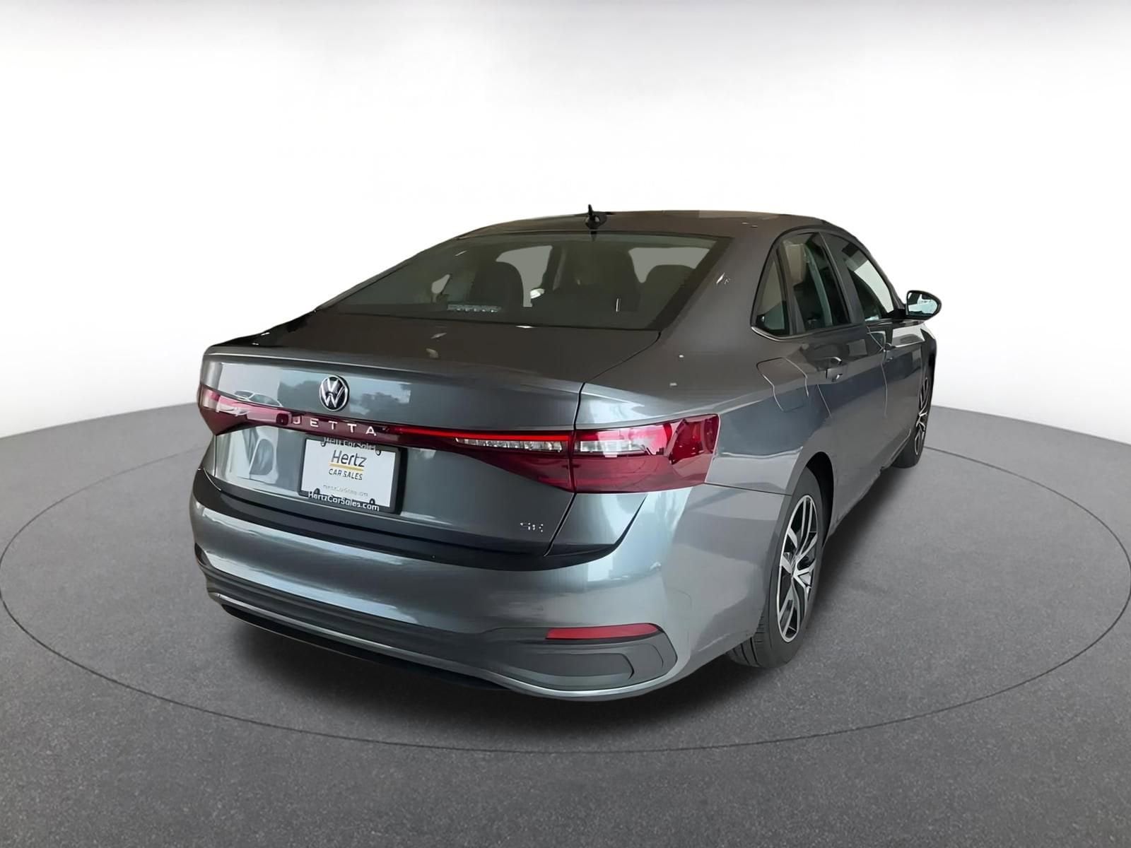 Thumbnail: 2025 Volkswagen Jetta - 12