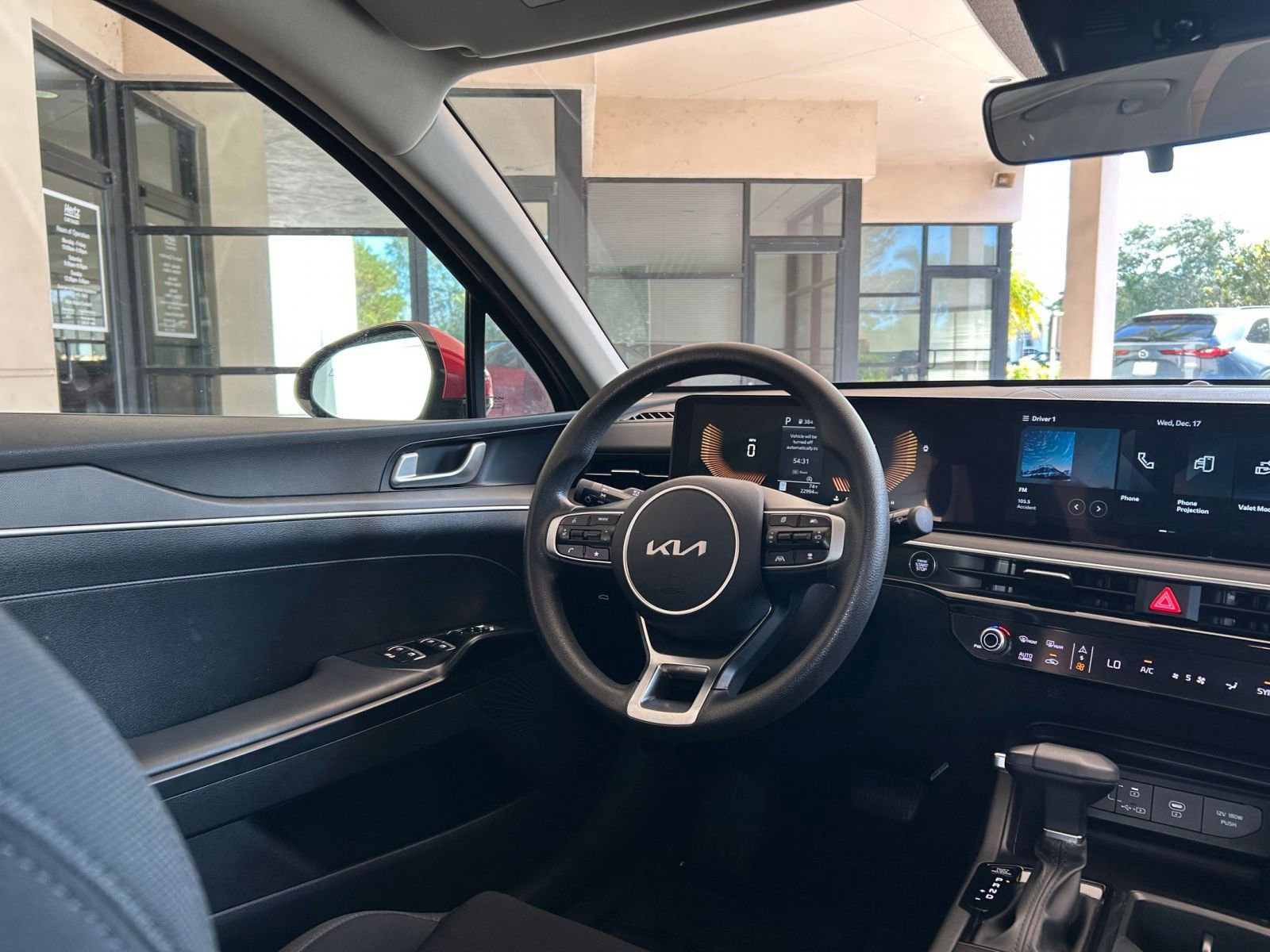 Thumbnail: 2025 Kia K5 - 29