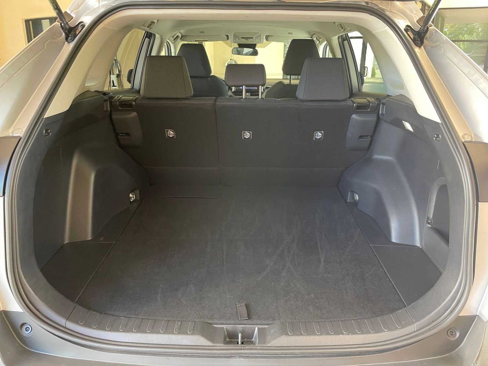 Thumbnail: 2025 Toyota RAV4 - 30