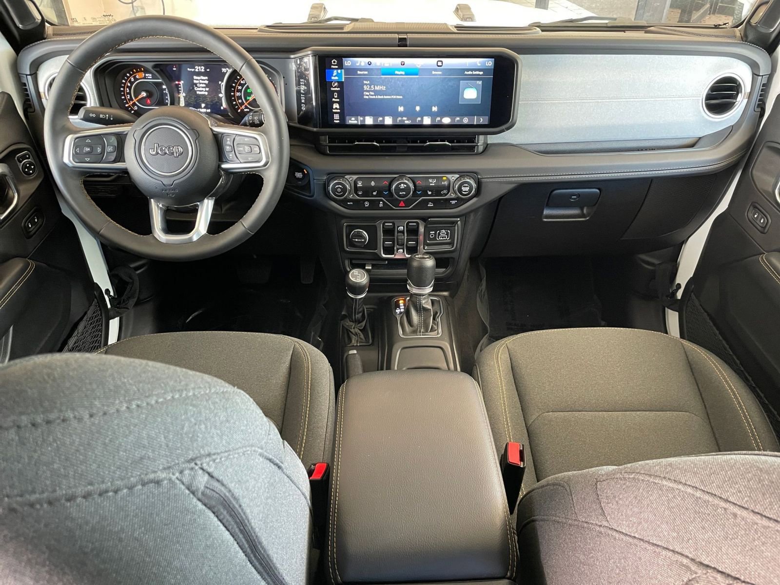 Thumbnail: 2025 Jeep Wrangler - 32