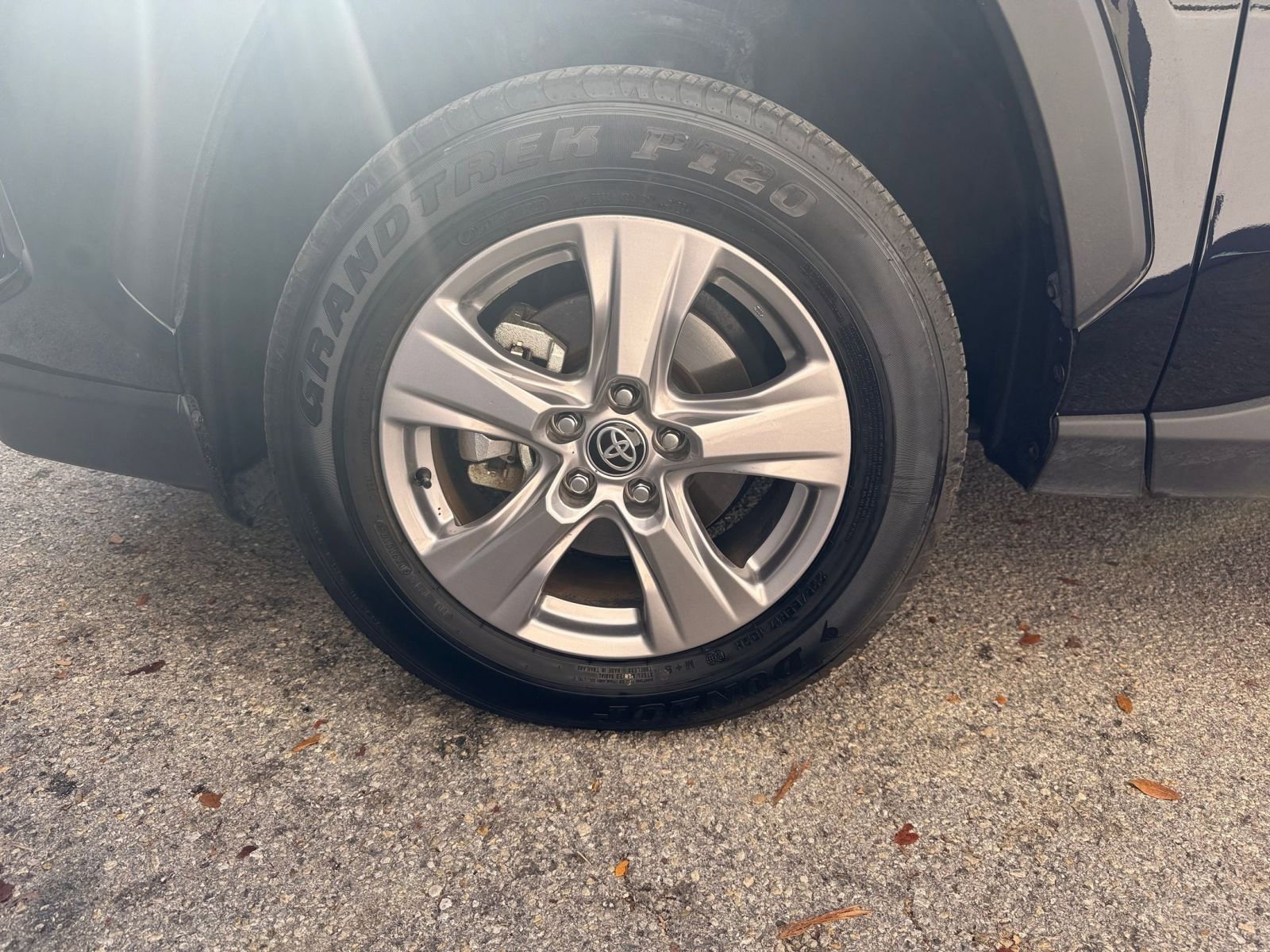 Thumbnail: 2025 Toyota RAV4 - 23