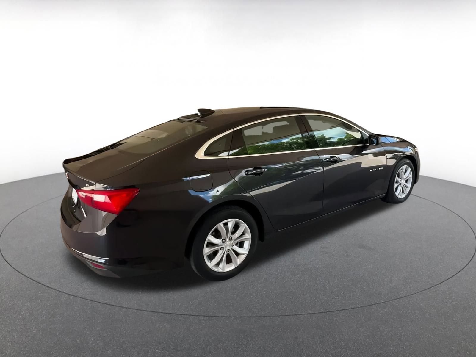 Thumbnail: 2023 Chevrolet Malibu - 15