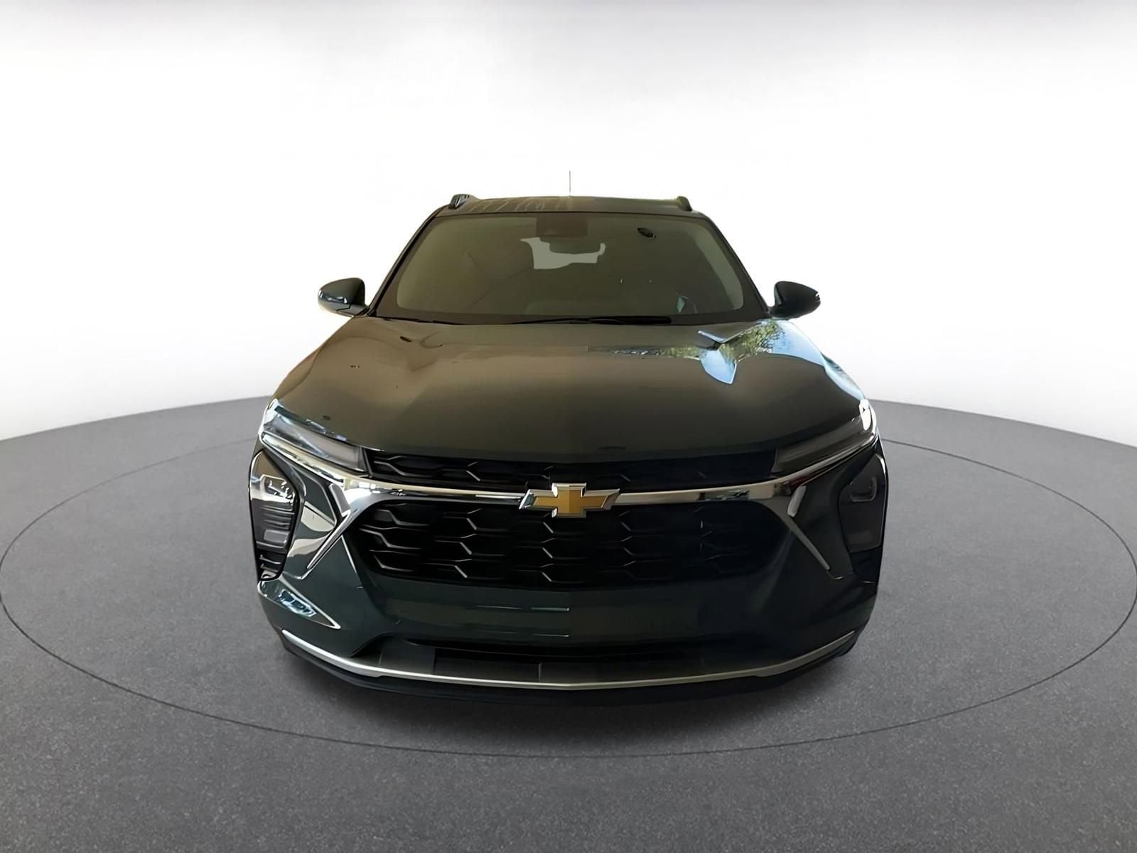 Thumbnail: 2025 Chevrolet Trax - 4