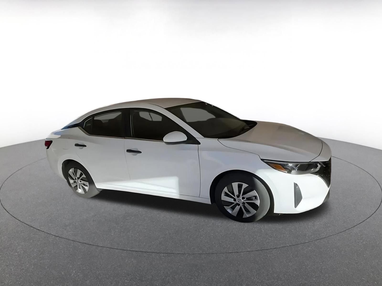 Thumbnail: 2025 Nissan Sentra - 2