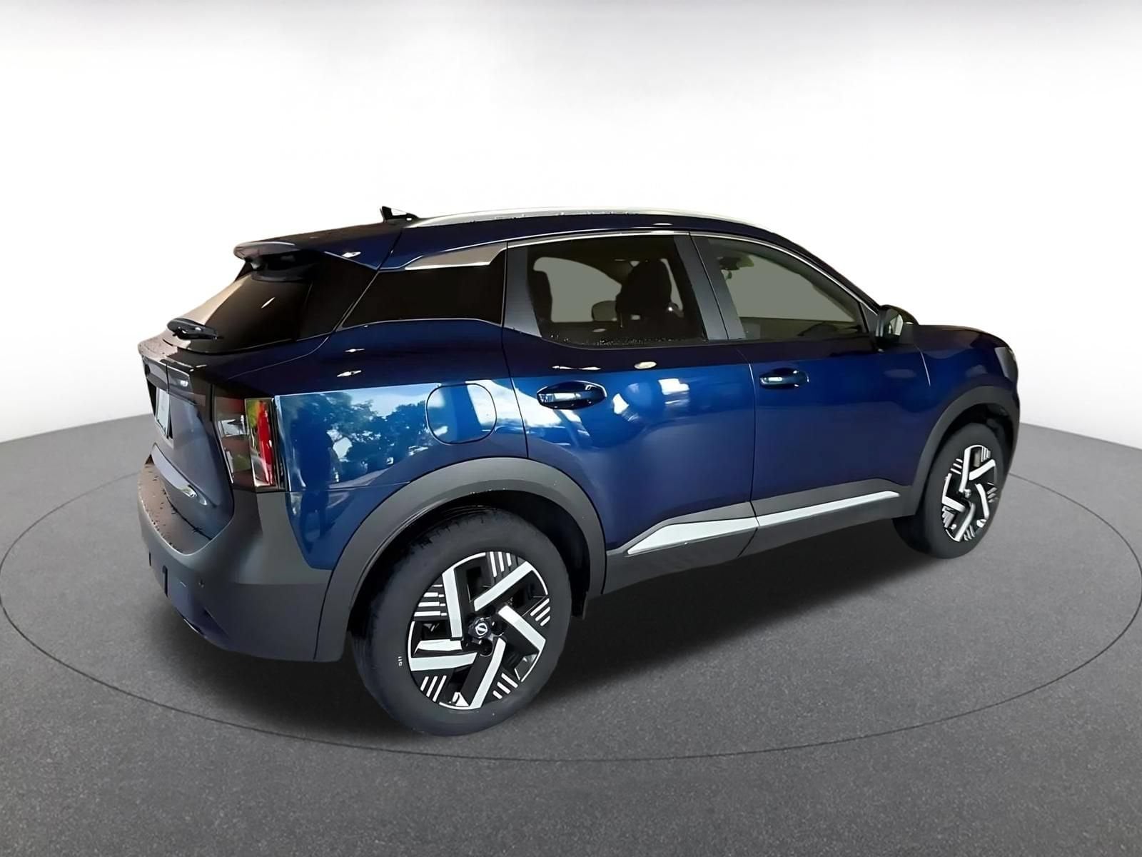 Thumbnail: 2026 Nissan Kicks - 14