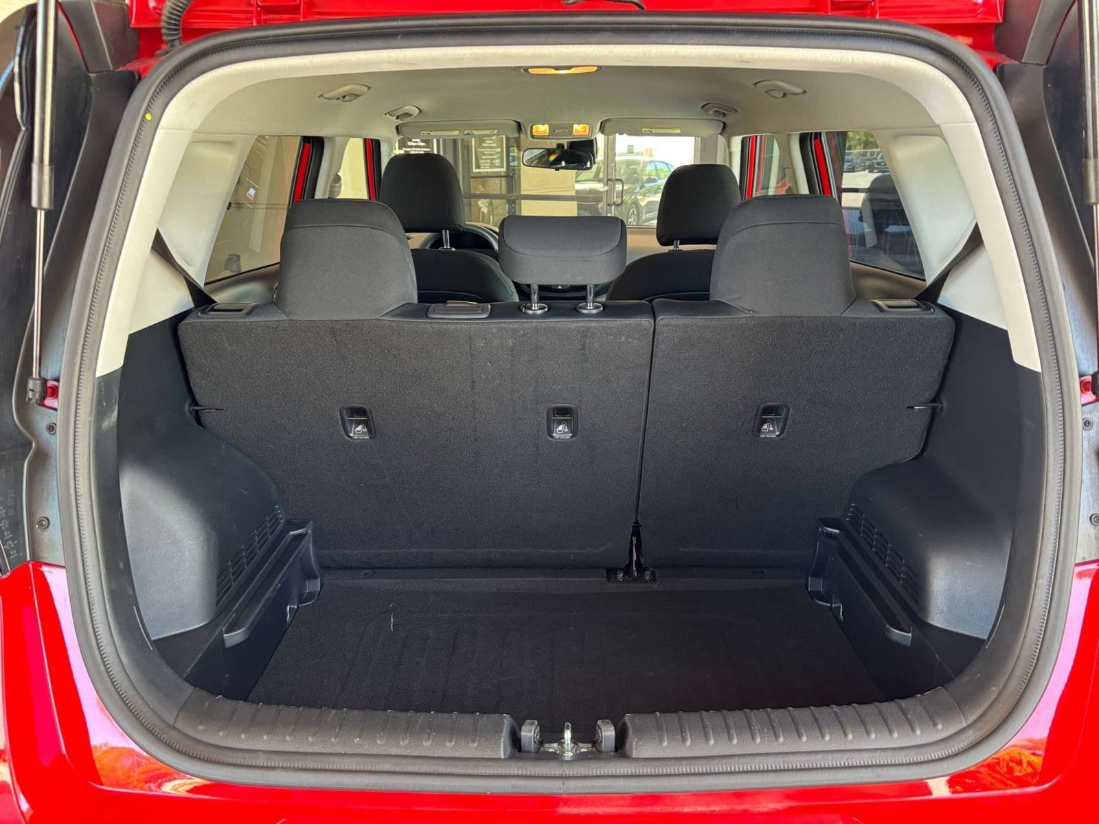 2025 Kia Soul LX - Photo 24