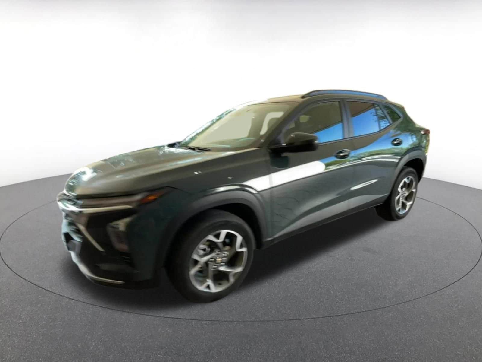 Thumbnail: 2025 Chevrolet Trax - 11