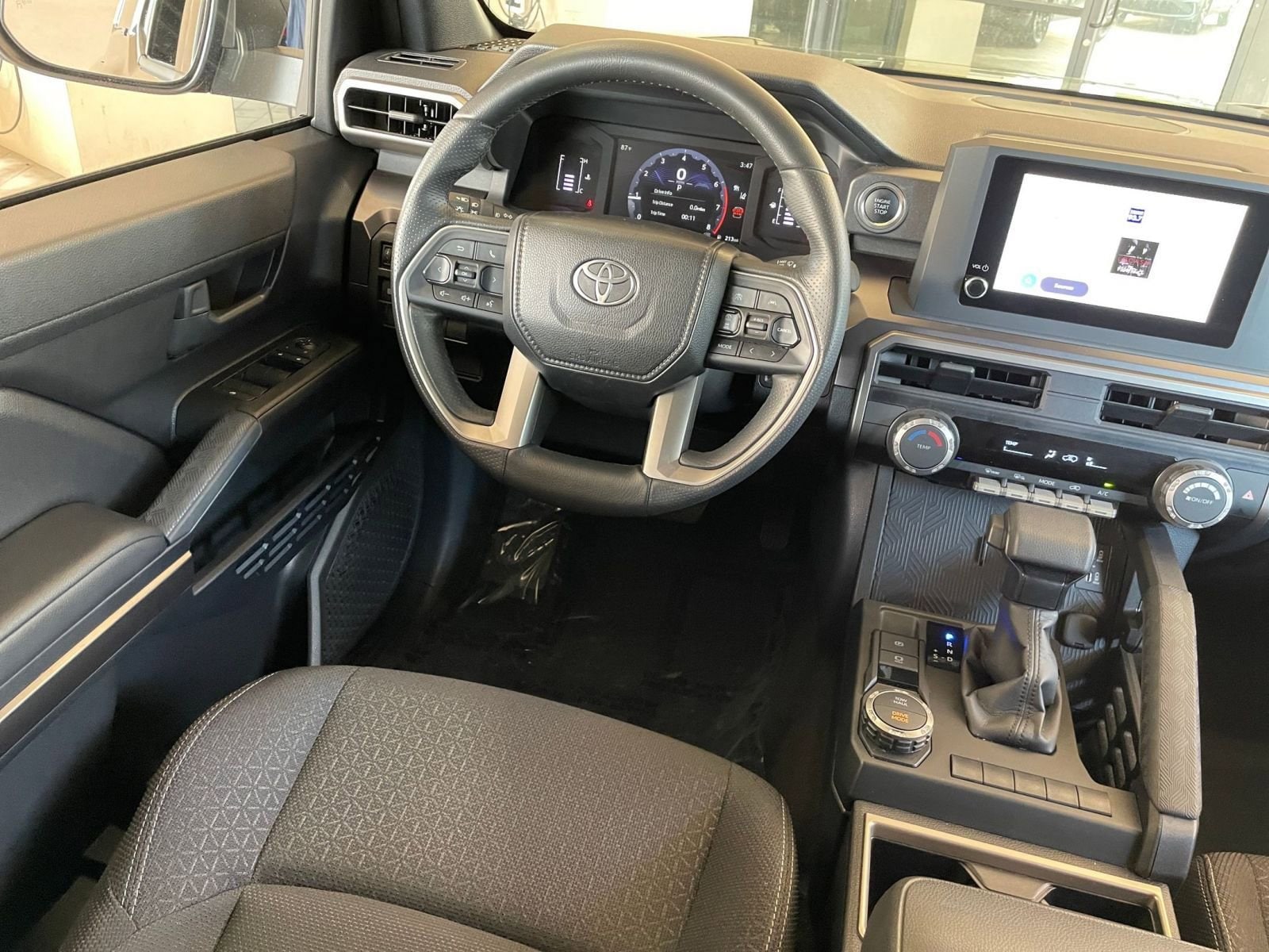 Thumbnail: 2025 Toyota 4Runner - 33