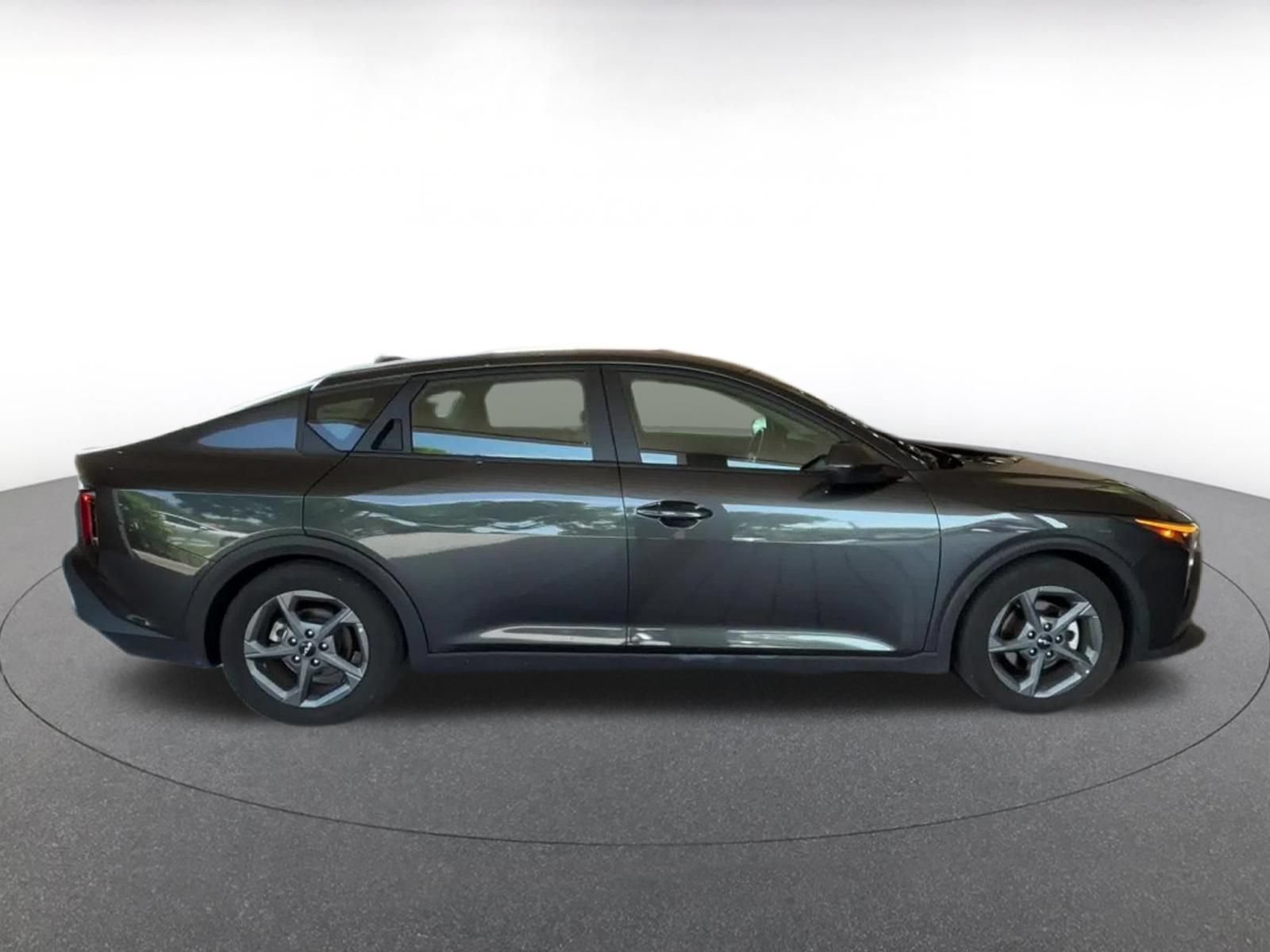 Thumbnail: 2025 Kia K4 - 16