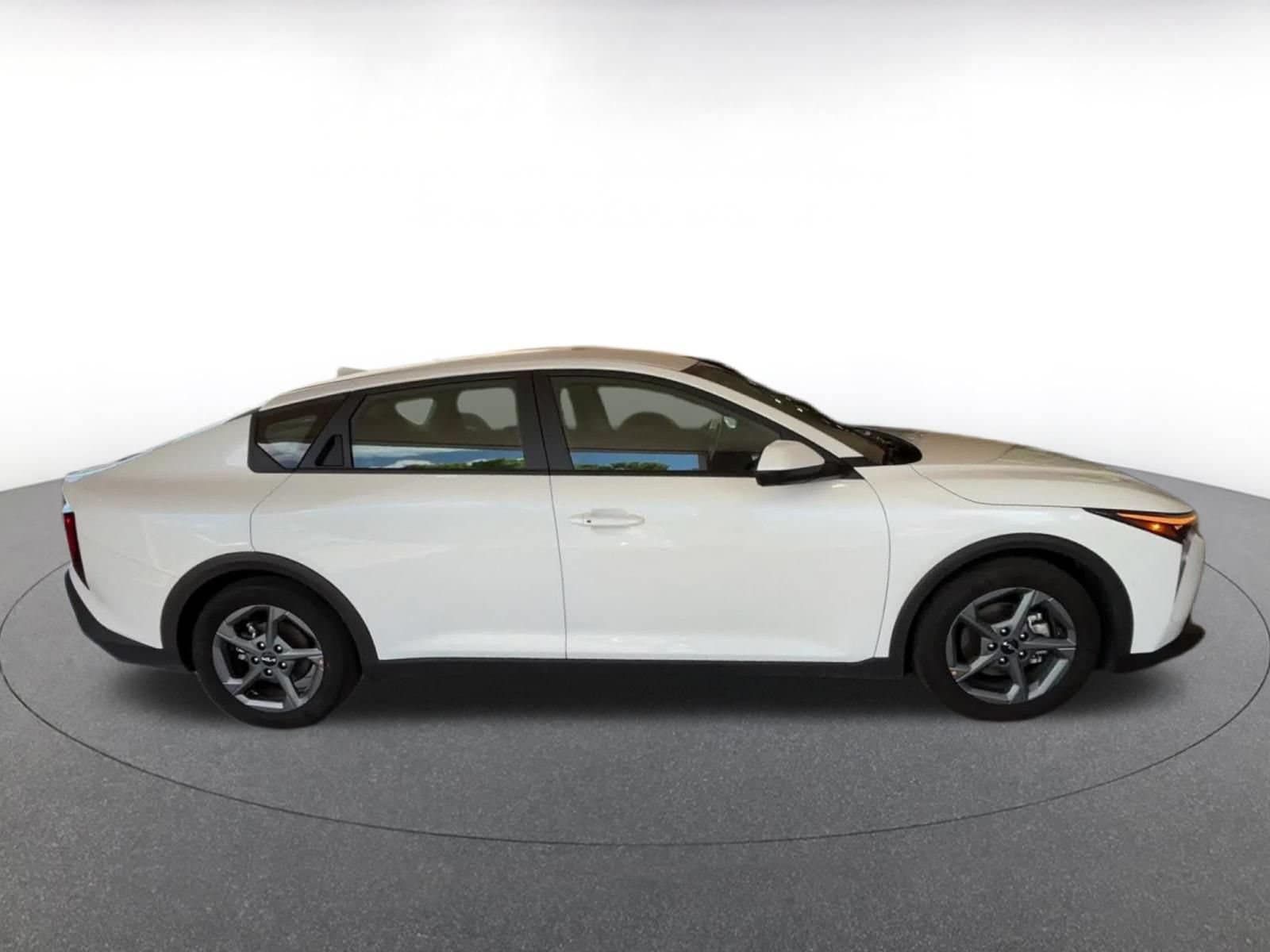 Thumbnail: 2025 Kia K4 - 15