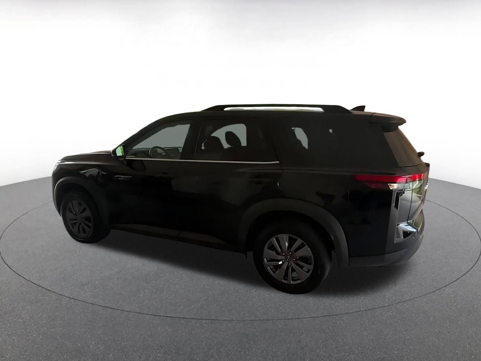 Thumbnail: 2025 Nissan Pathfinder - 10