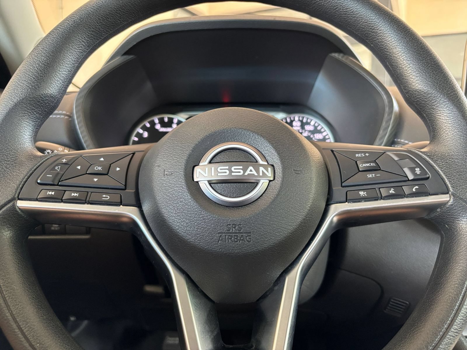 Thumbnail: 2025 Nissan Sentra - 25