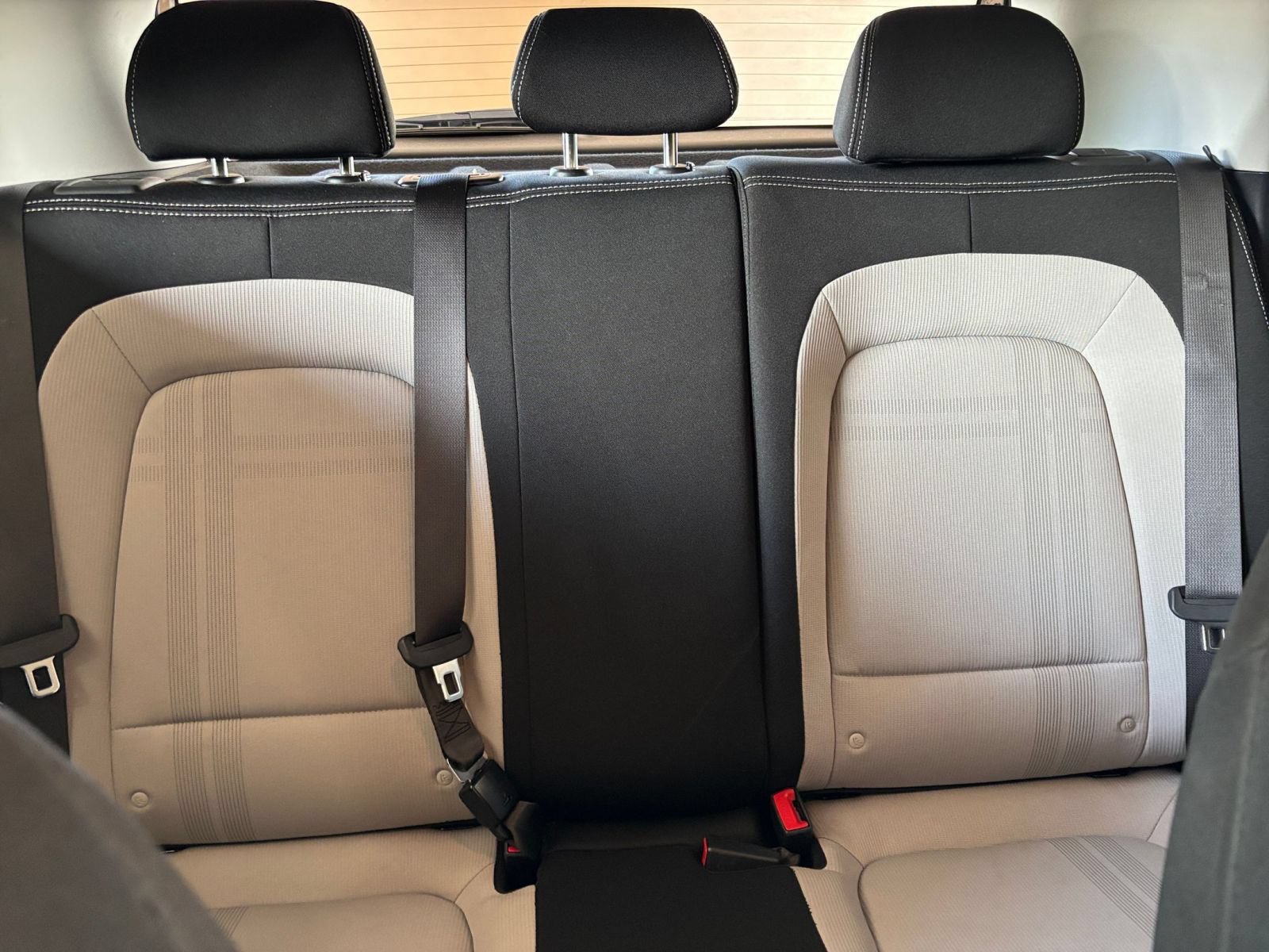 2025 Hyundai Venue SEL - Photo 38