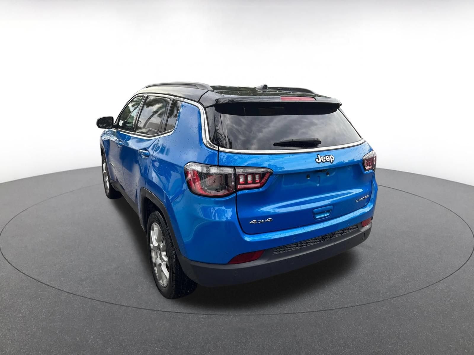Thumbnail: 2025 Jeep Compass - 5