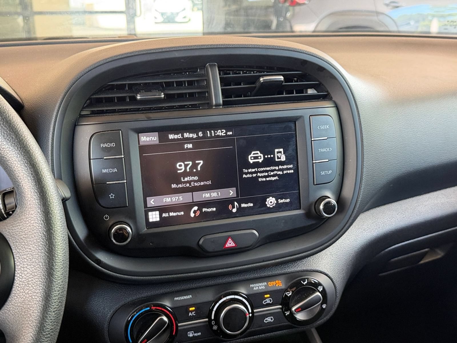 2025 Kia Soul LX - Photo 19
