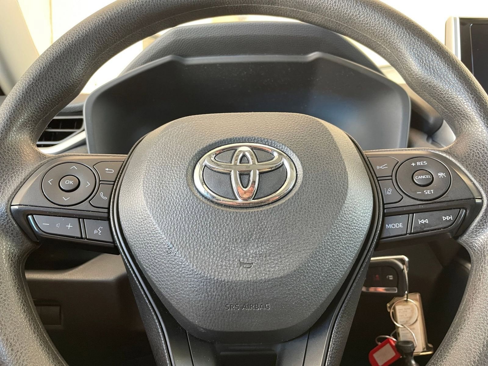 Thumbnail: 2025 Toyota RAV4 - 27