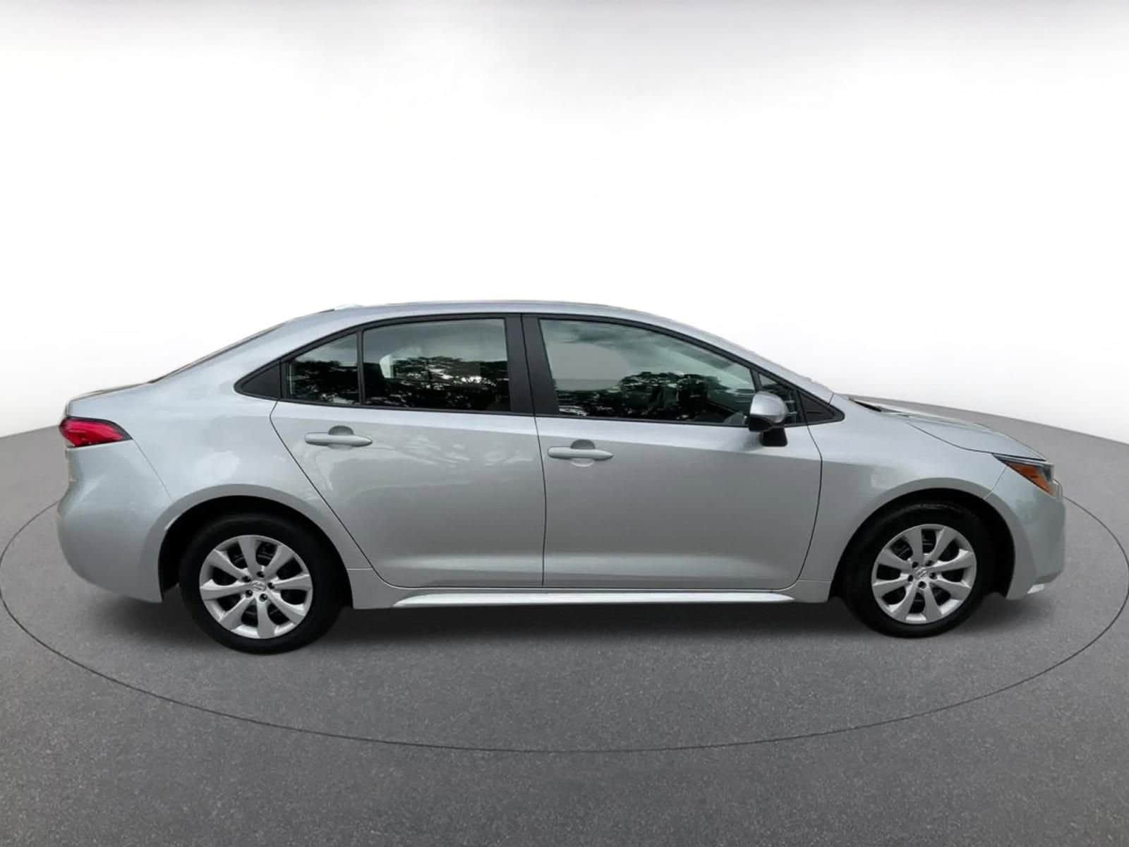 Thumbnail: 2025 Toyota Corolla - 16