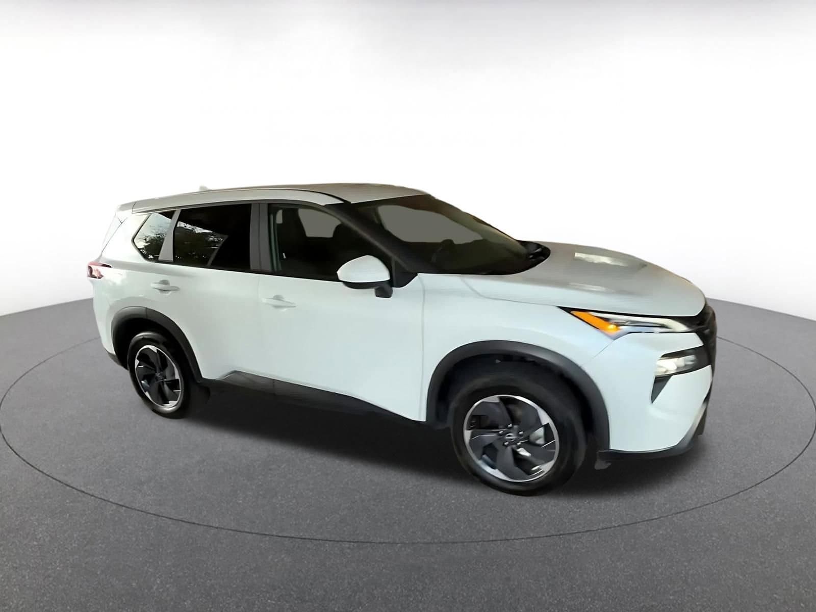 Thumbnail: 2025 Nissan Rogue - 2