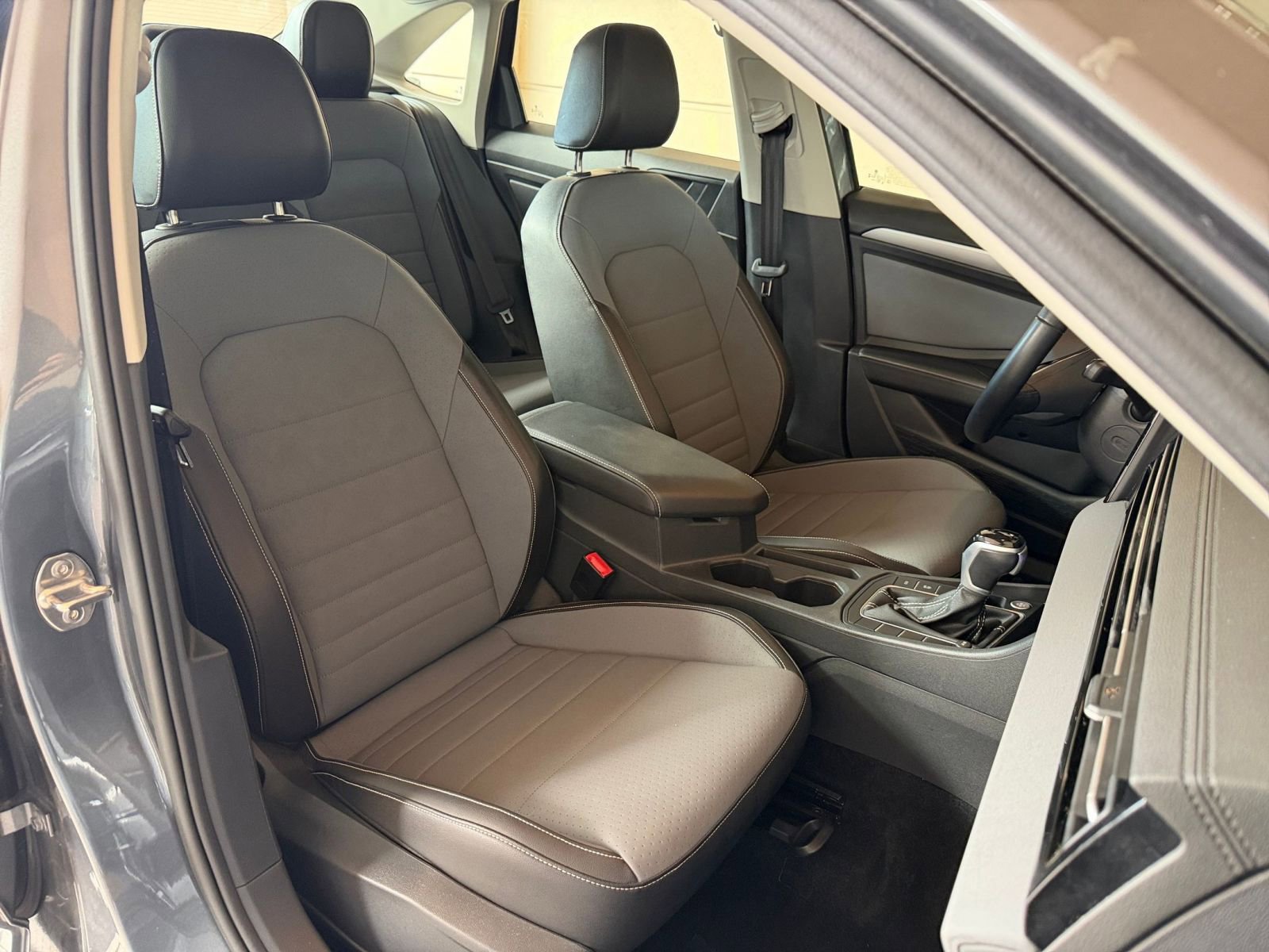 Thumbnail: 2025 Volkswagen Jetta - 30