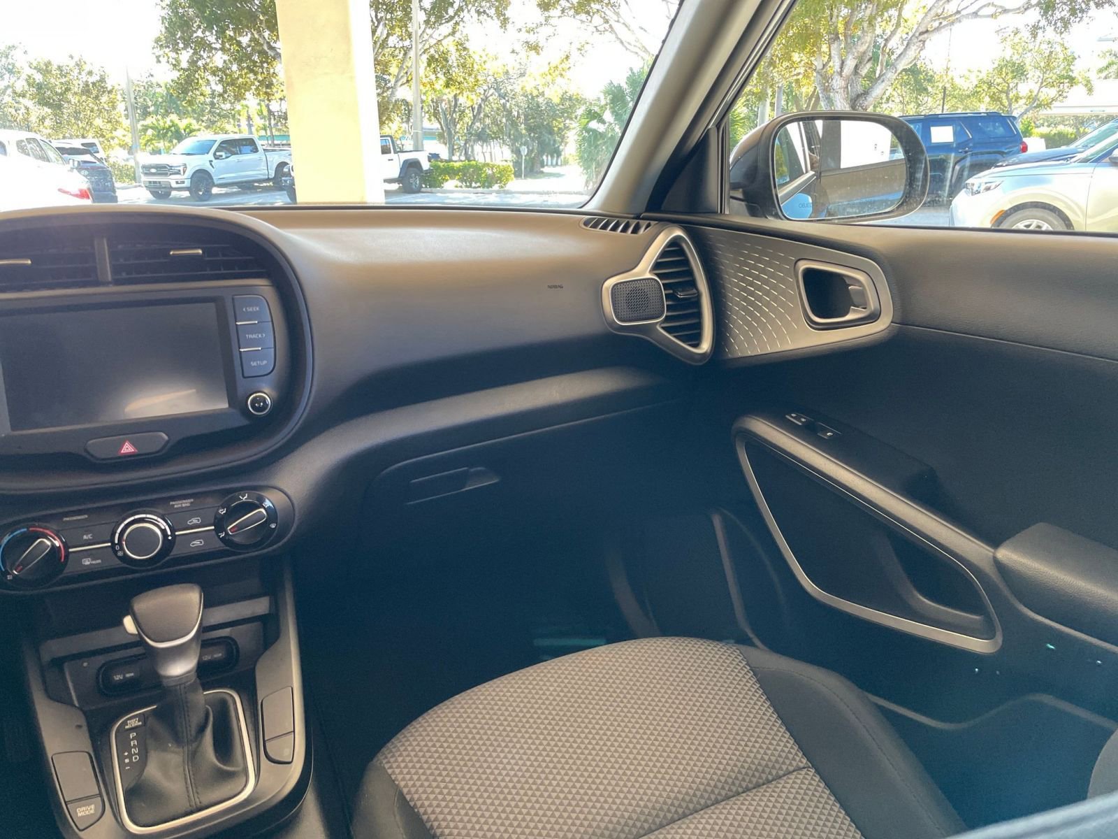 Thumbnail: 2025 Kia Soul - 29