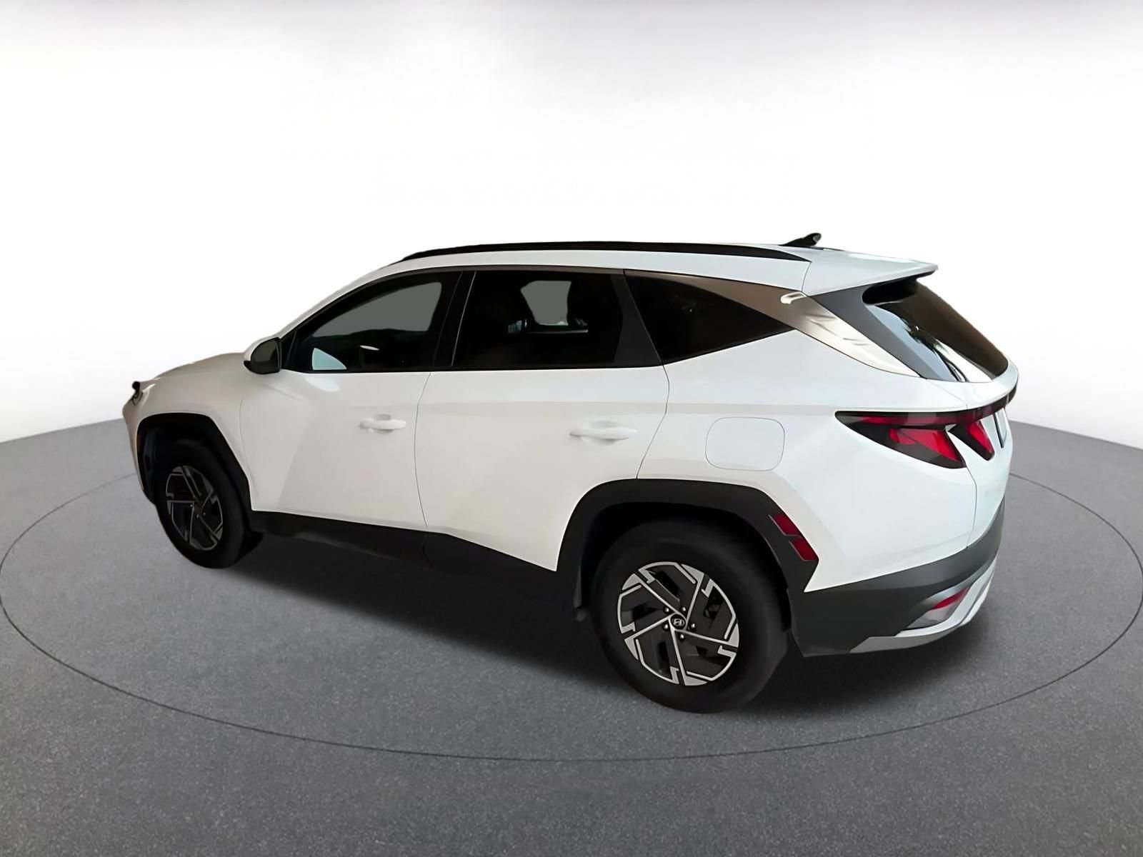 Thumbnail: 2025 Hyundai Tucson - 10