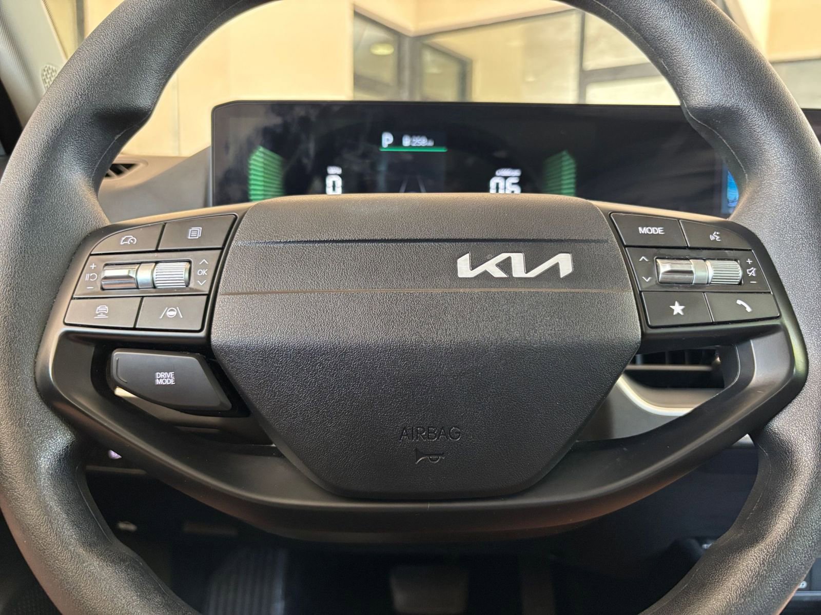 Thumbnail: 2025 Kia K4 - 28