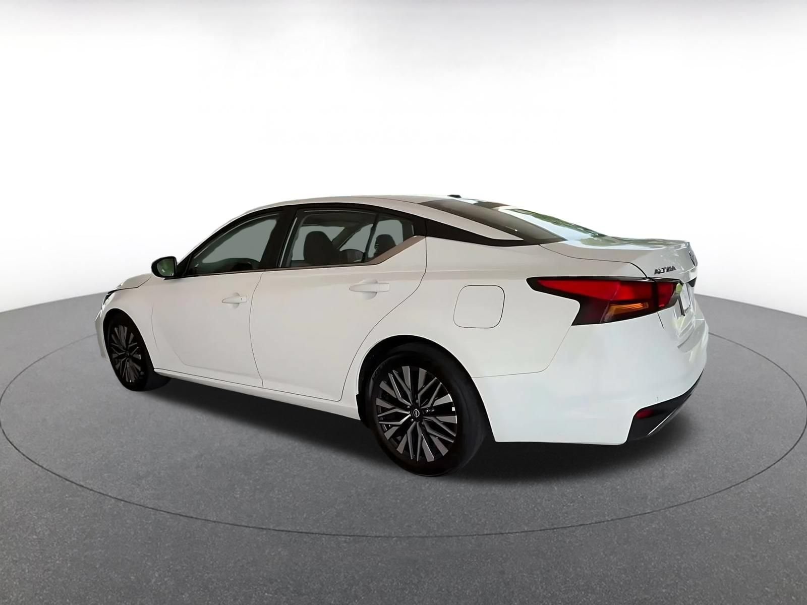 Thumbnail: 2026 Nissan Altima - 8
