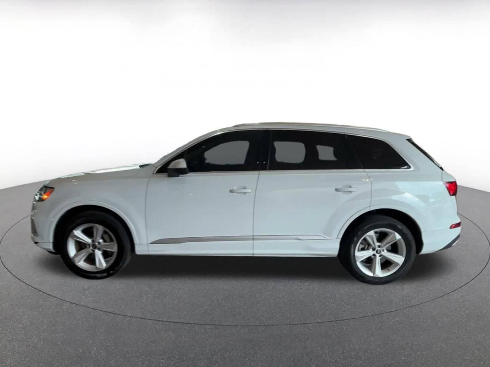 Thumbnail: 2022 Audi Q7 - 9