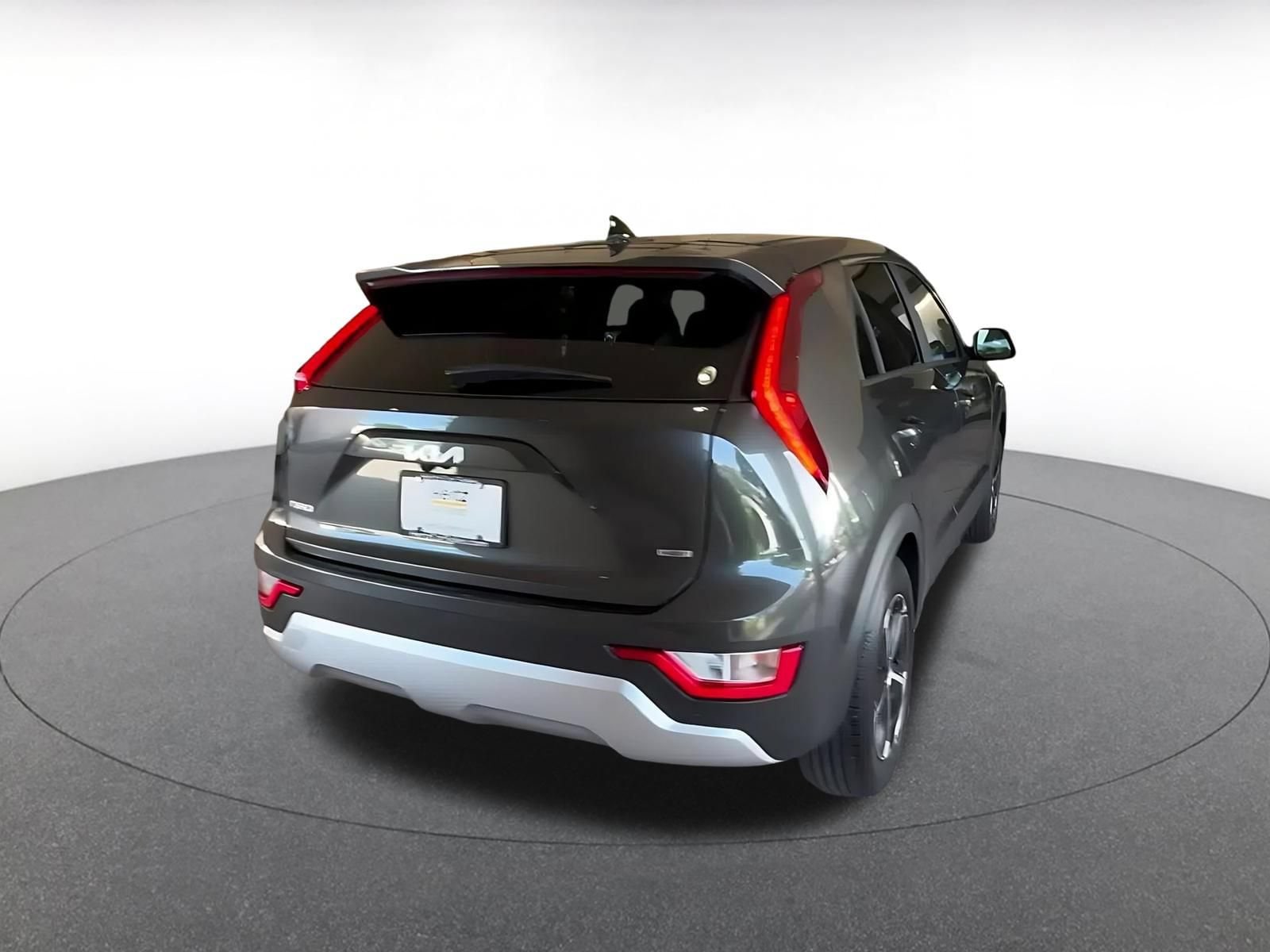Thumbnail: 2026 Kia Niro - 15