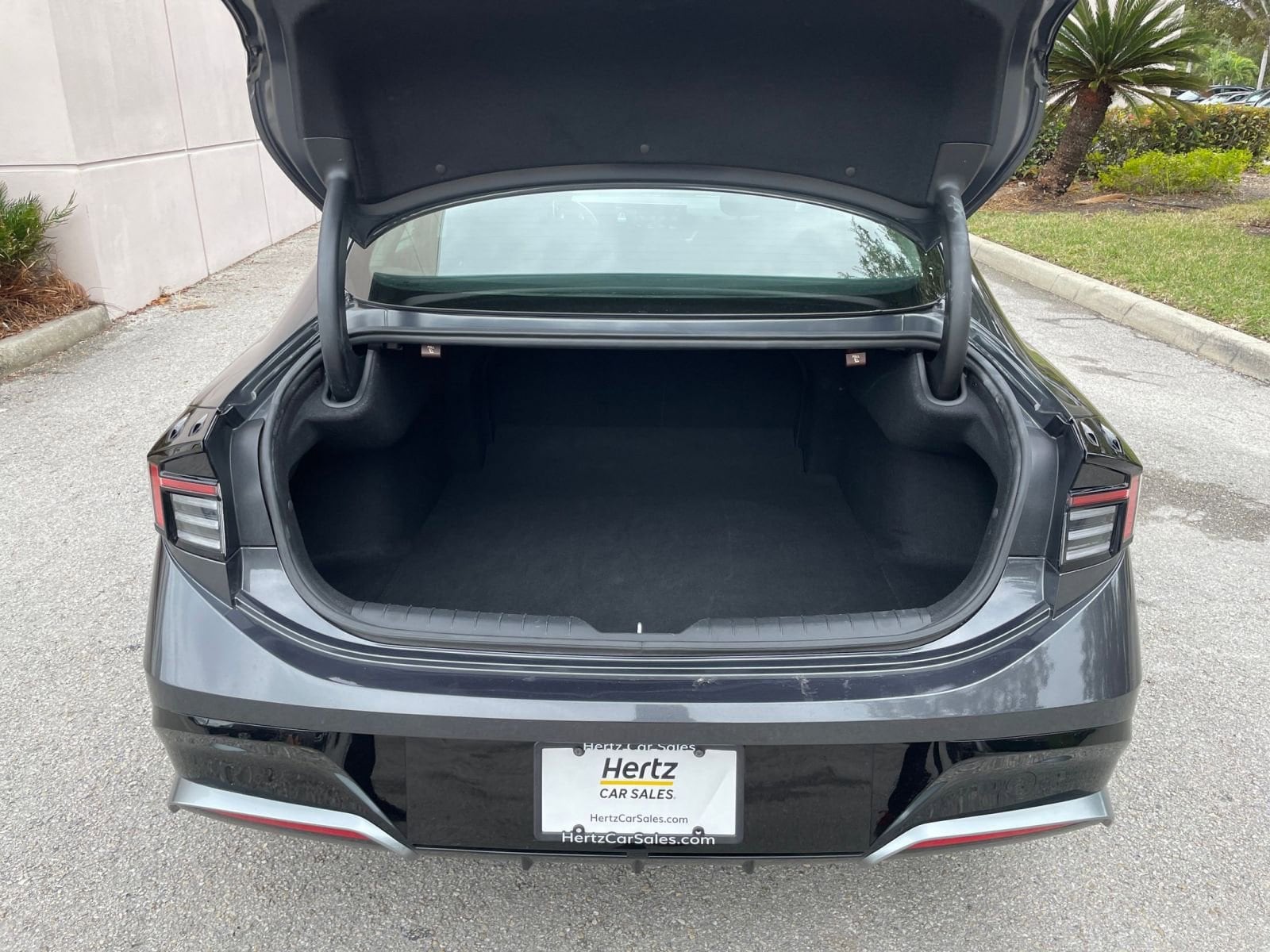 Thumbnail: 2025 Hyundai Sonata - 25