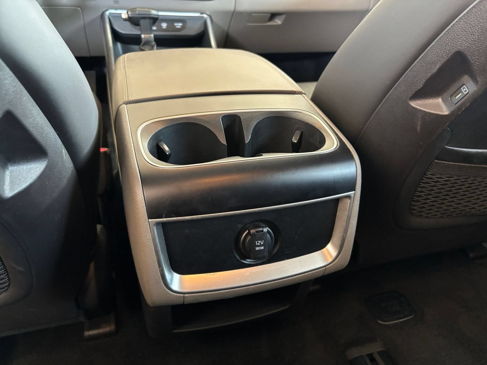 Thumbnail: 2026 Kia Carnival - 24