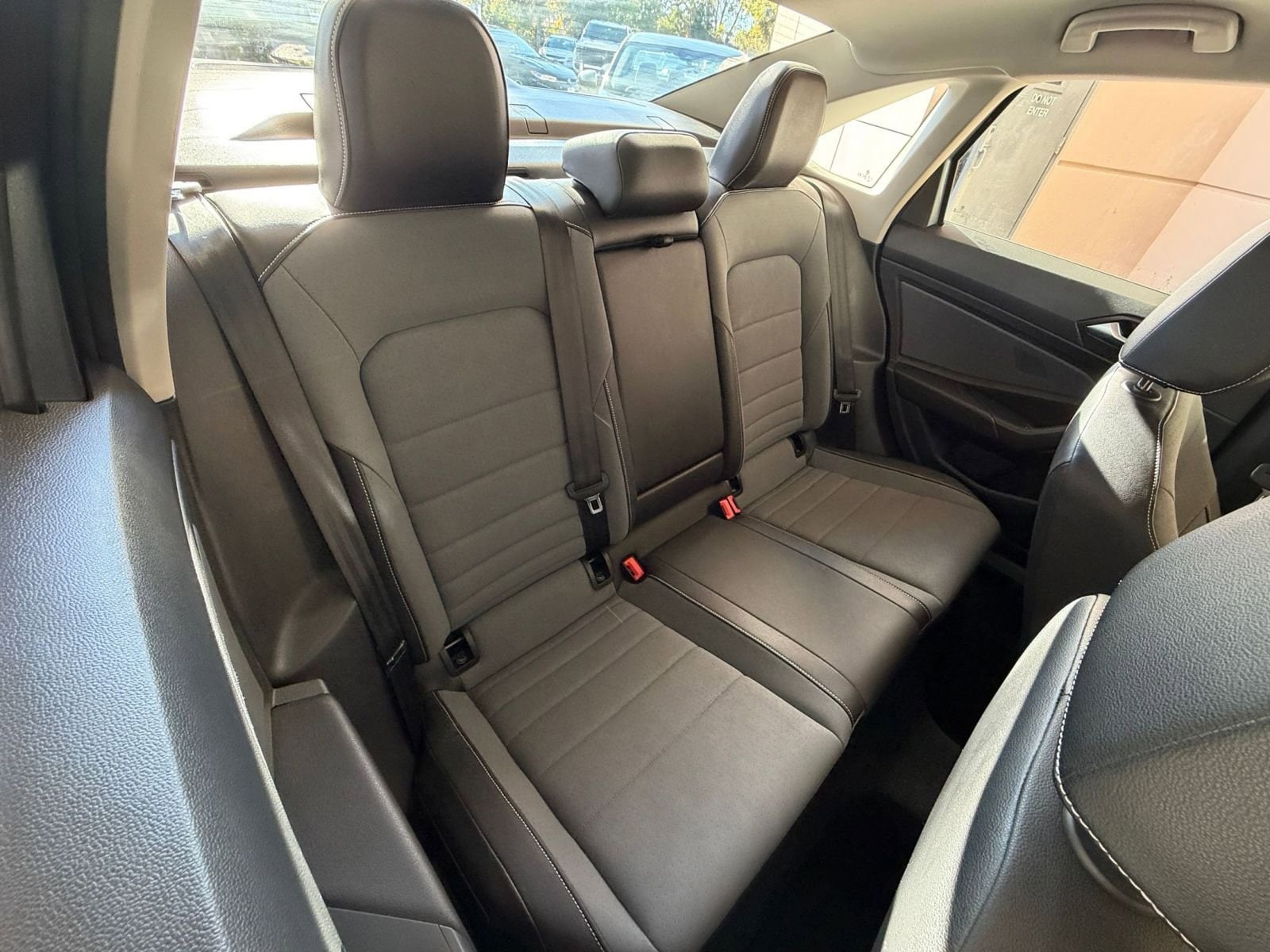 Thumbnail: 2025 Volkswagen Jetta - 34