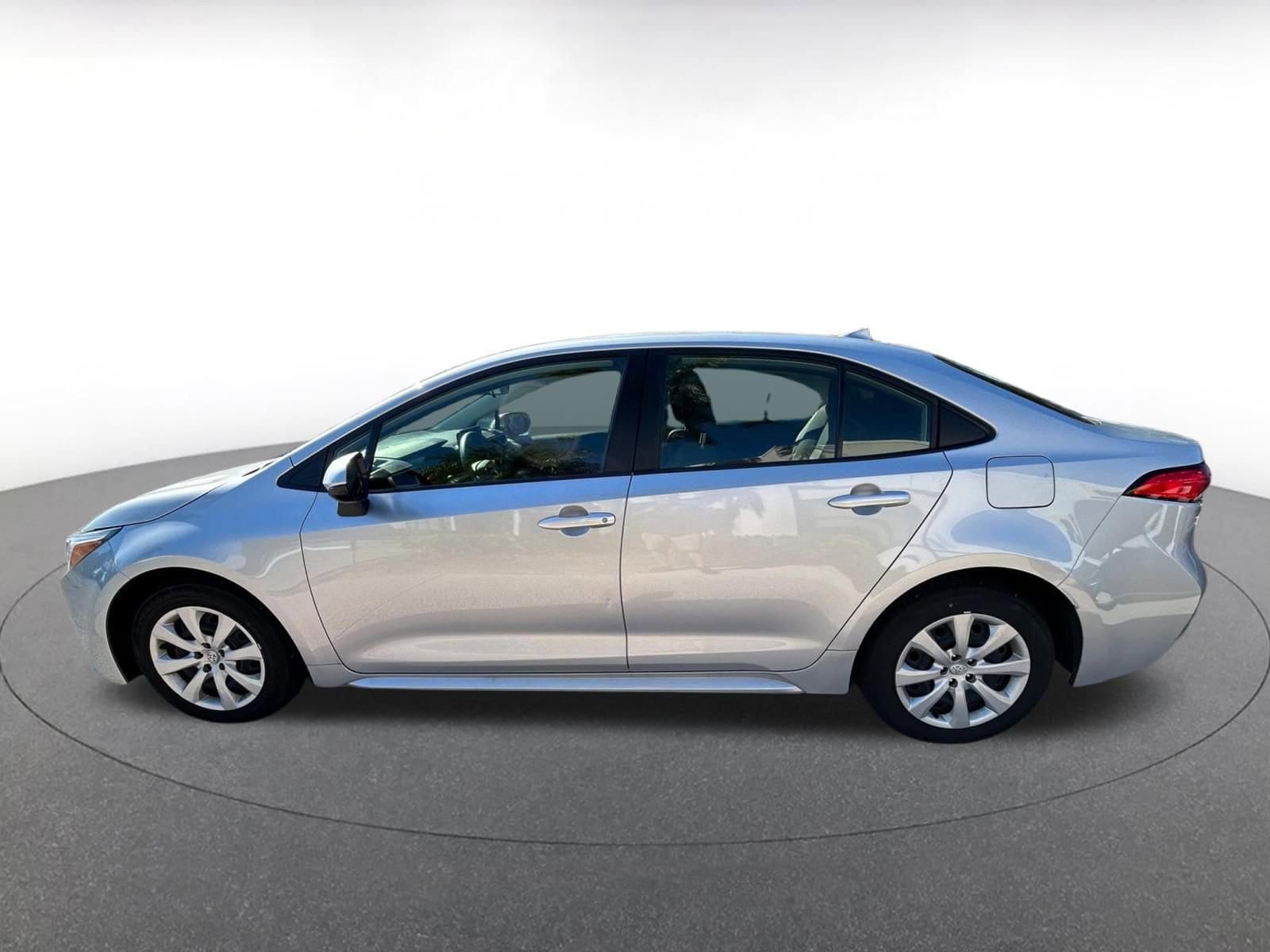 Thumbnail: 2025 Toyota Corolla - 4