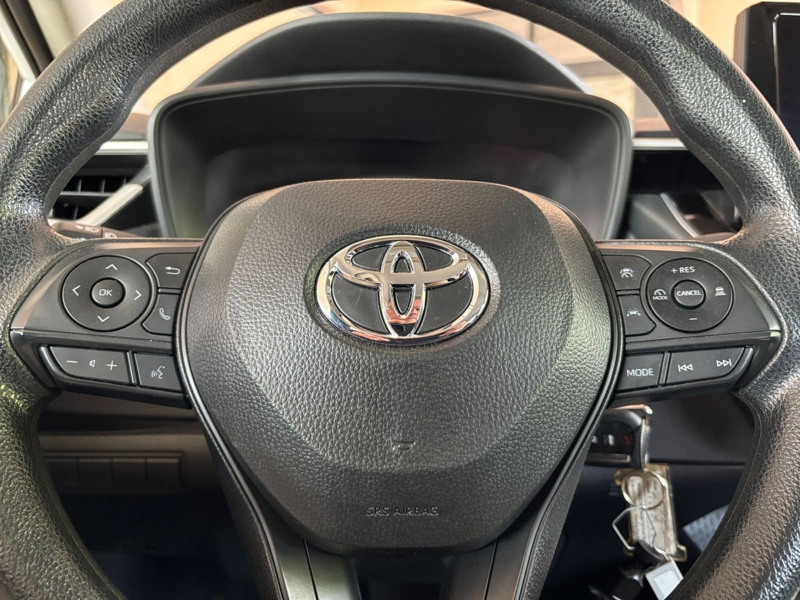 Thumbnail: 2025 Toyota Corolla - 25
