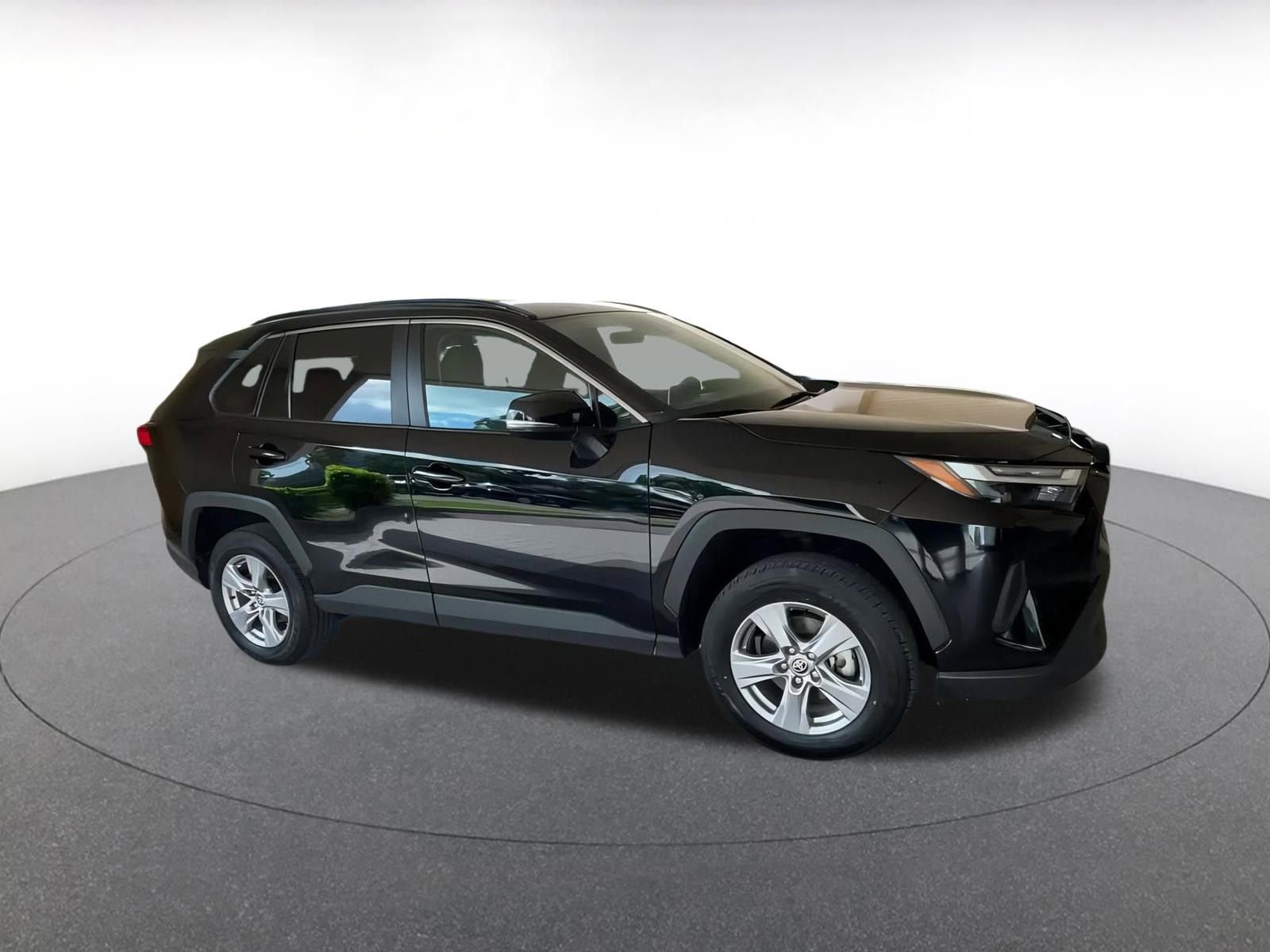 Thumbnail: 2025 Toyota RAV4 - 2