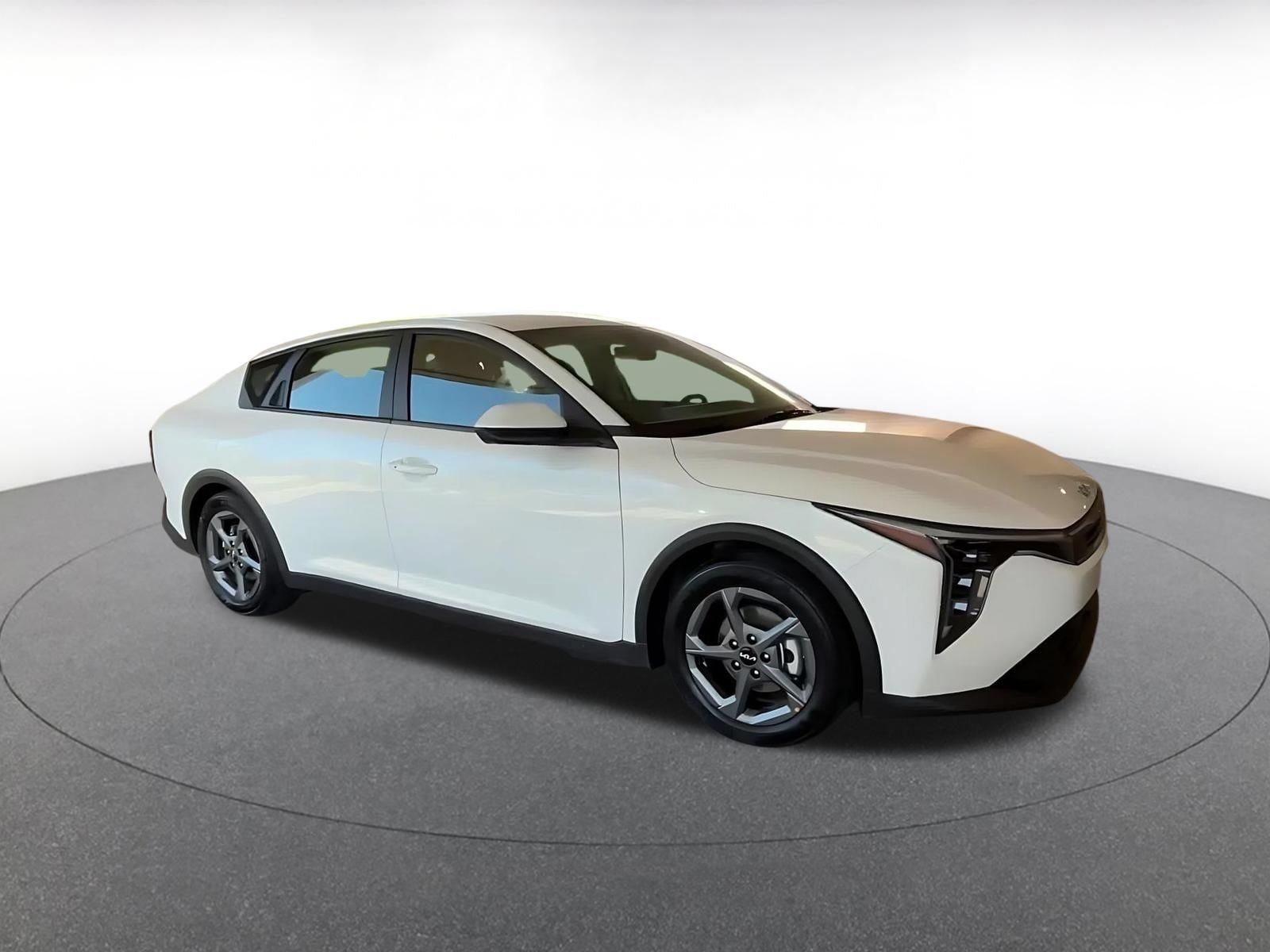 Thumbnail: 2025 Kia K4 - 2