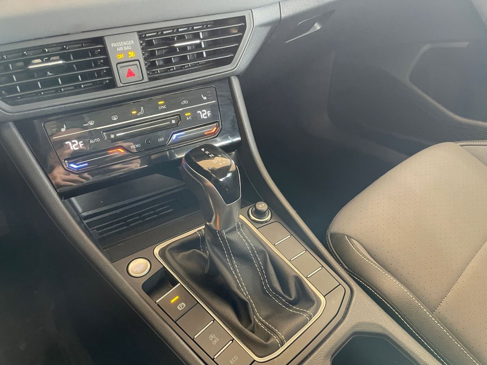 Thumbnail: 2025 Volkswagen Jetta - 35