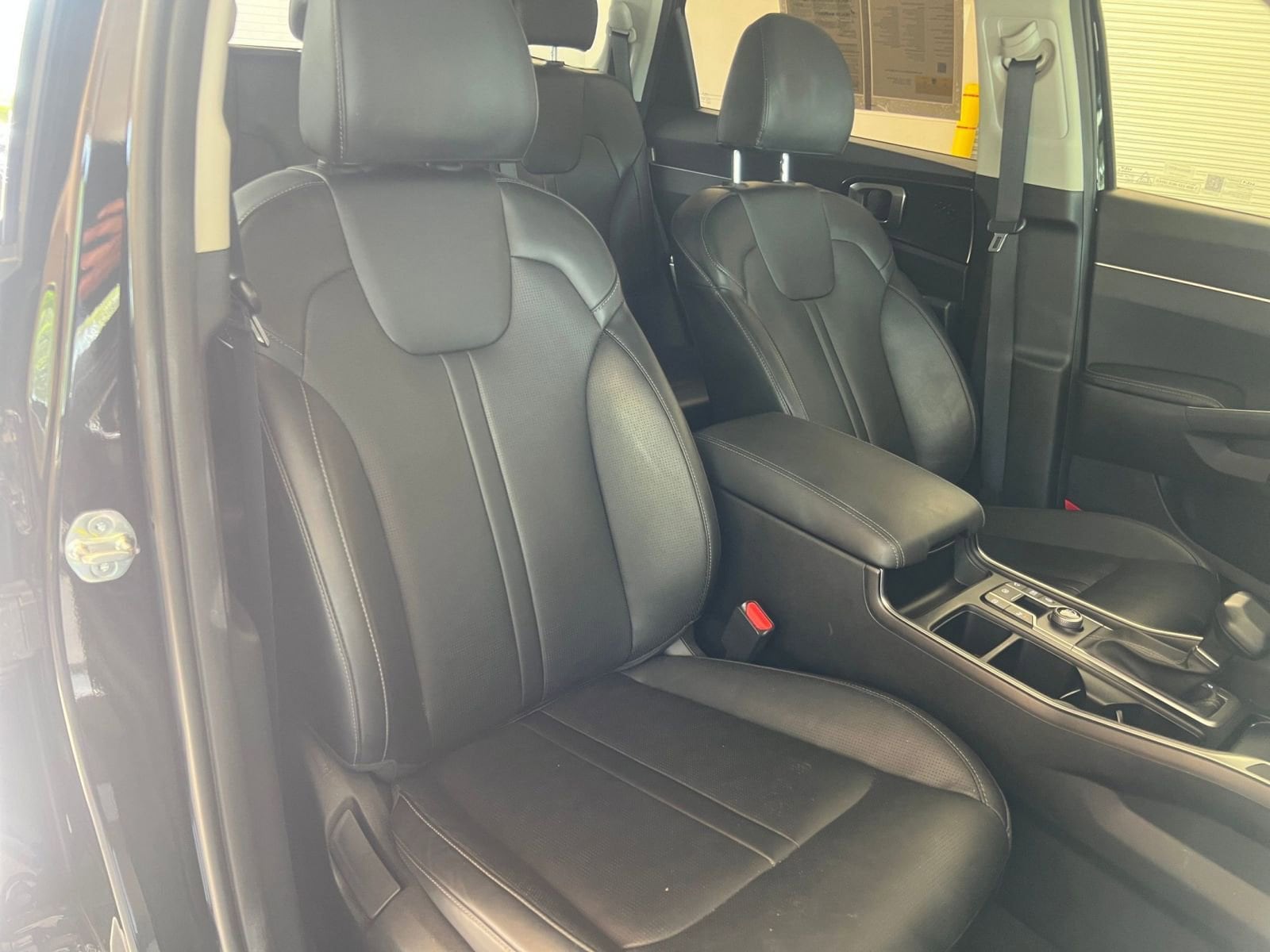2024 Kia Sorento S 25