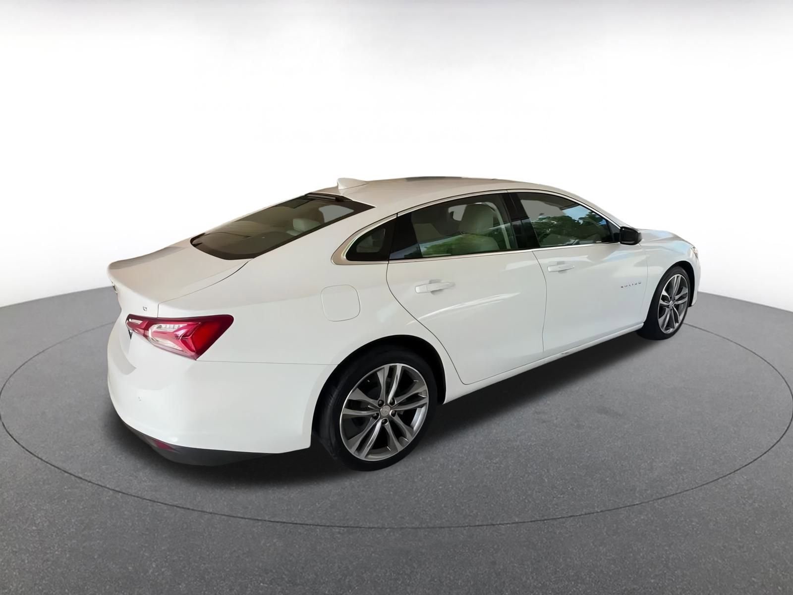 Thumbnail: 2024 Chevrolet Malibu - 14