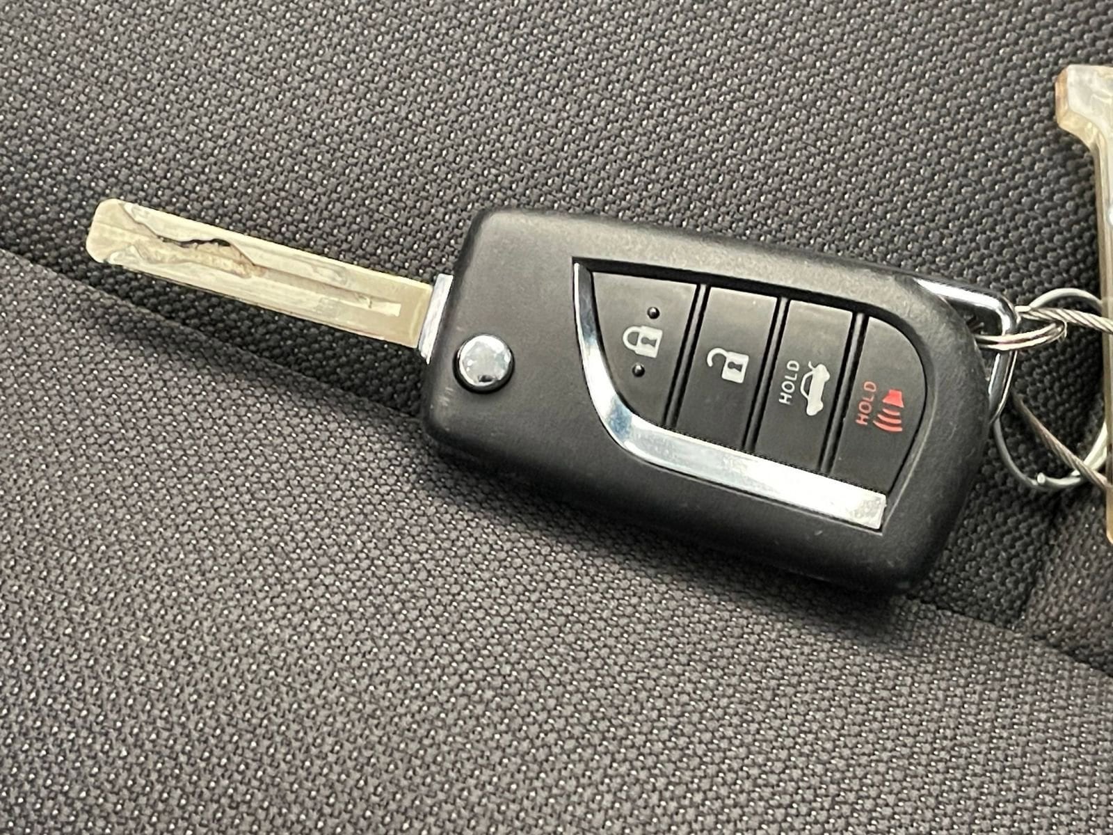 Thumbnail: 2025 Toyota Corolla - 33