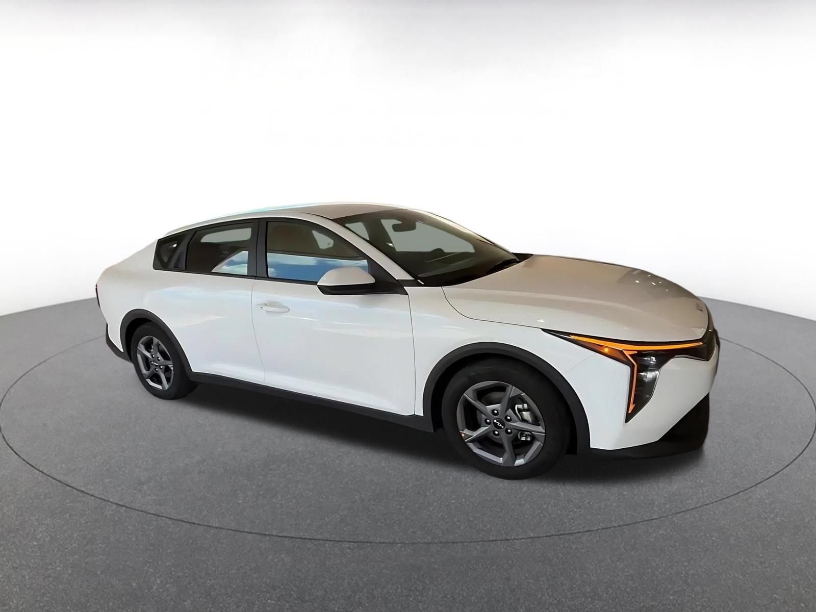 Thumbnail: 2025 Kia K4 - 2